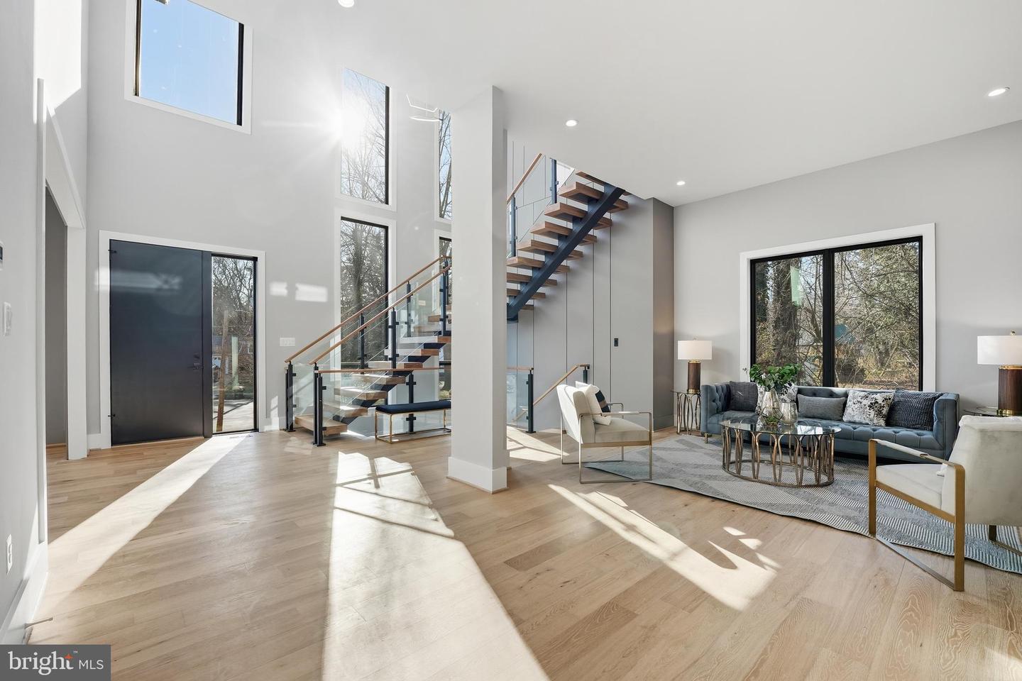 1715 MAXWELL CT, MCLEAN, Virginia 22101, 7 Bedrooms Bedrooms, ,7 BathroomsBathrooms,Residential,For sale,1715 MAXWELL CT,VAFX2285900 MLS # VAFX2285900