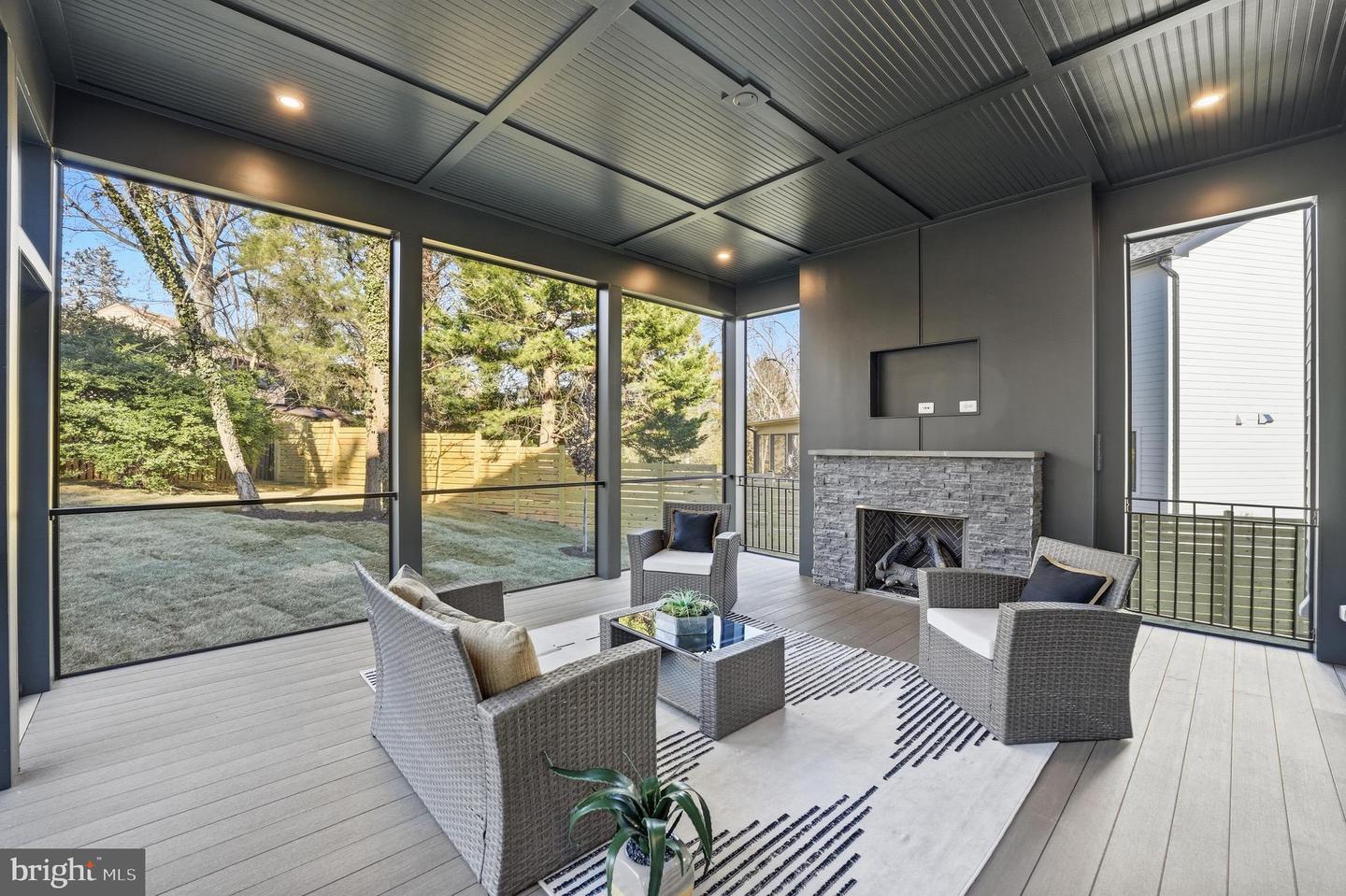 1715 MAXWELL CT, MCLEAN, Virginia 22101, 7 Bedrooms Bedrooms, ,7 BathroomsBathrooms,Residential,For sale,1715 MAXWELL CT,VAFX2285900 MLS # VAFX2285900