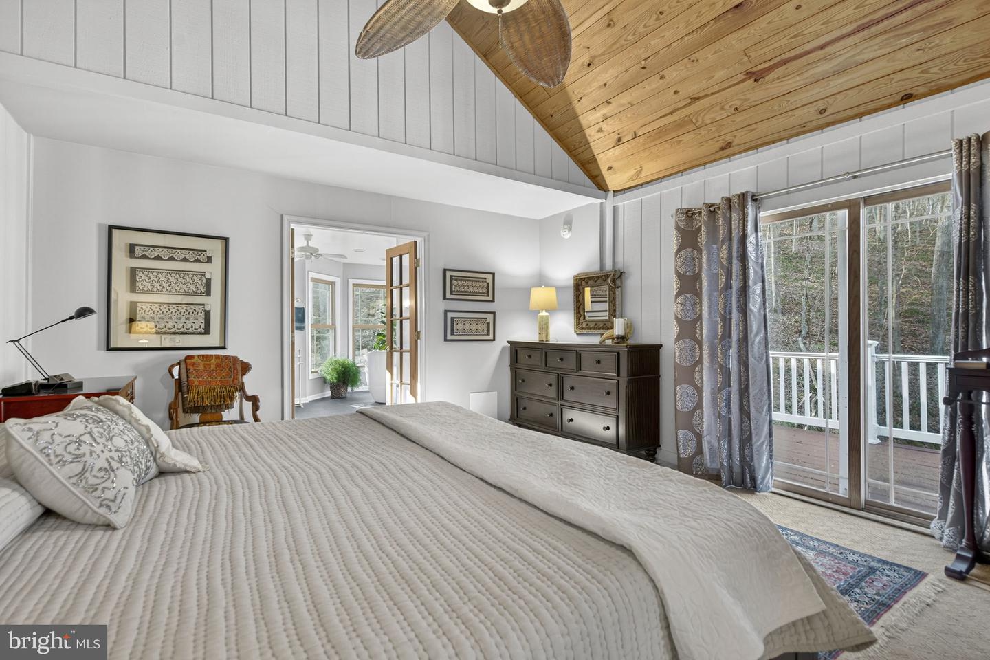 2062 JEWELL HOLLOW RD, LURAY, Virginia 22835, 4 Bedrooms Bedrooms, ,3 BathroomsBathrooms,Residential,For sale,2062 JEWELL HOLLOW RD,VAPA2005898 MLS # VAPA2005898