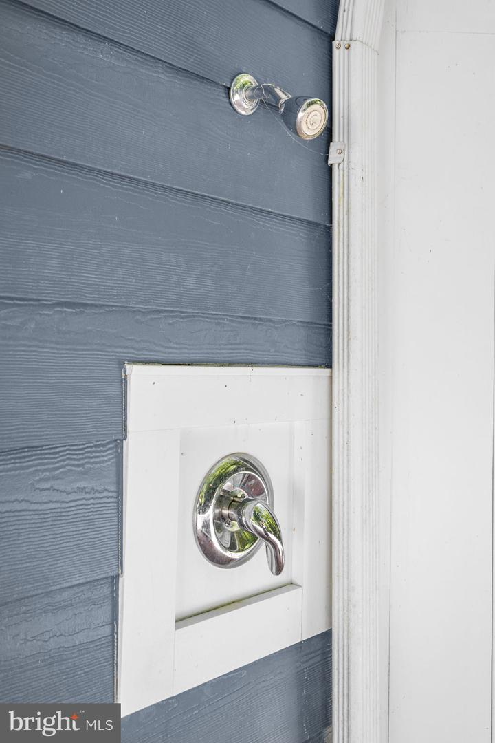 2062 JEWELL HOLLOW RD, LURAY, Virginia 22835, 4 Bedrooms Bedrooms, ,3 BathroomsBathrooms,Residential,For sale,2062 JEWELL HOLLOW RD,VAPA2005898 MLS # VAPA2005898