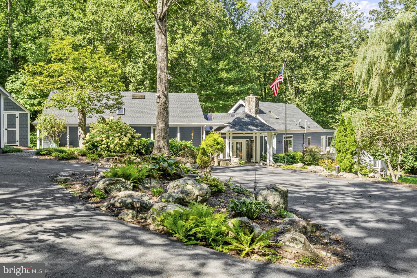 2062 JEWELL HOLLOW RD, LURAY, Virginia 22835, 4 Bedrooms Bedrooms, ,3 BathroomsBathrooms,Residential,For sale,2062 JEWELL HOLLOW RD,VAPA2005898 MLS # VAPA2005898