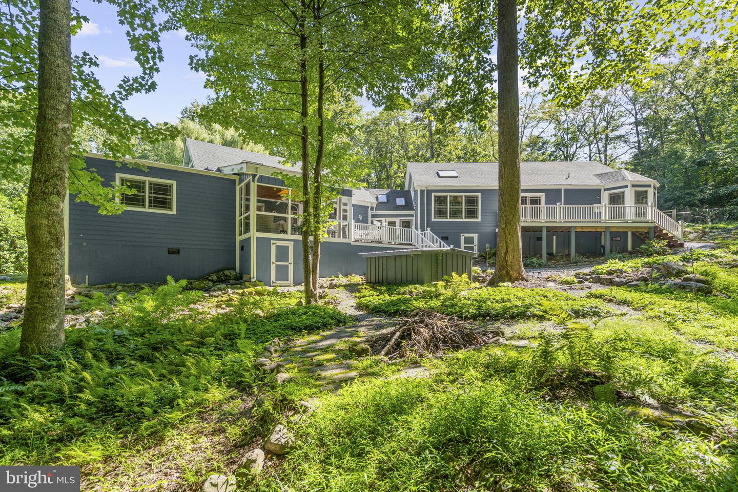 2062 JEWELL HOLLOW RD, LURAY, Virginia 22835, 4 Bedrooms Bedrooms, ,3 BathroomsBathrooms,Residential,For sale,2062 JEWELL HOLLOW RD,VAPA2005898 MLS # VAPA2005898