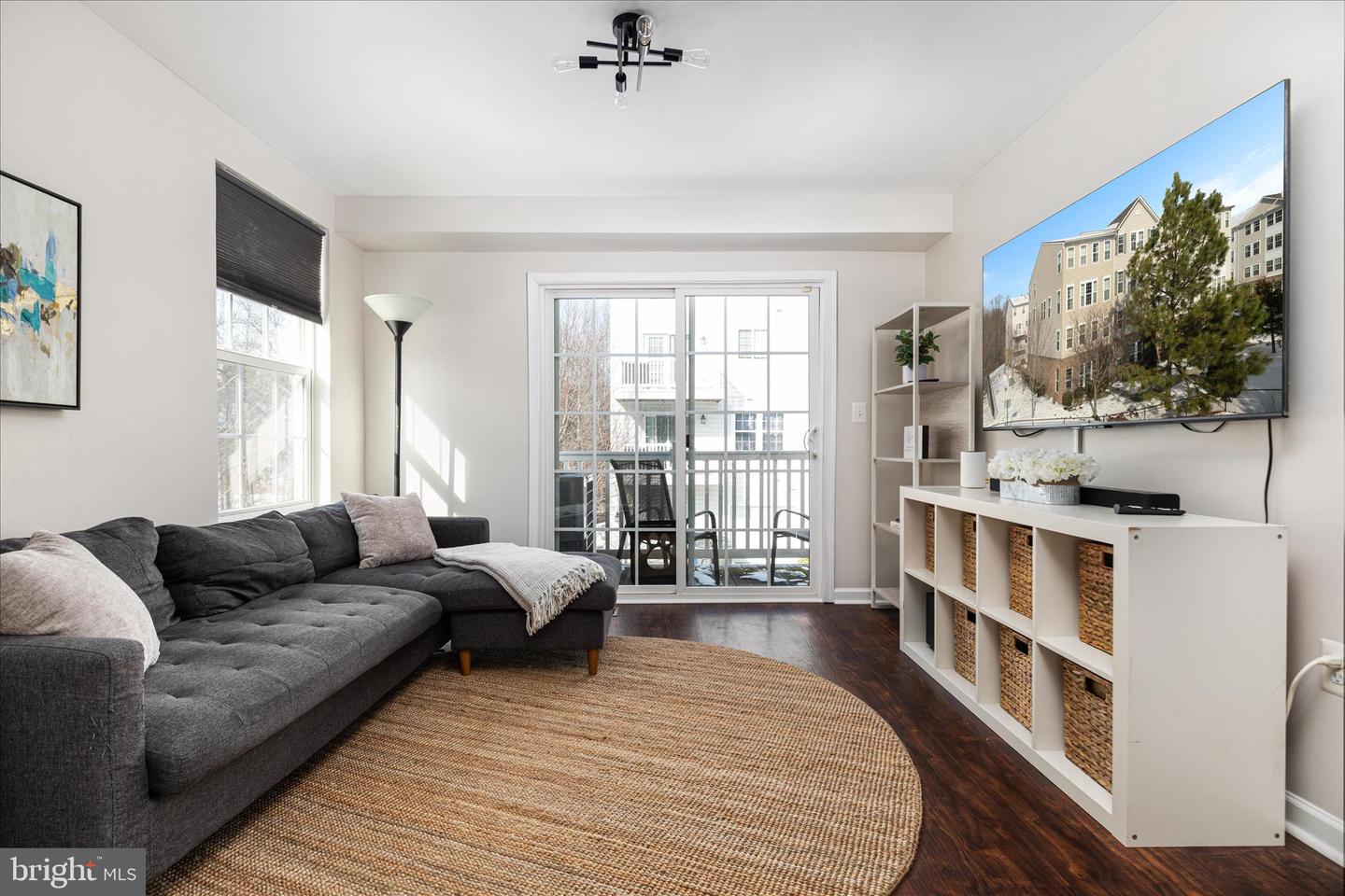 14810 MASON CREEK CIR, WOODBRIDGE, Virginia 22191, 2 Bedrooms Bedrooms, ,2 BathroomsBathrooms,Residential,For sale,14810 MASON CREEK CIR,VAPW2110682 MLS # VAPW2110682