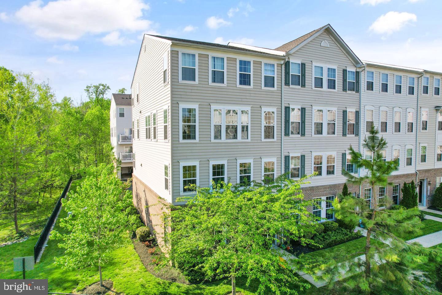 14810 MASON CREEK CIR, WOODBRIDGE, Virginia 22191, 2 Bedrooms Bedrooms, ,2 BathroomsBathrooms,Residential,For sale,14810 MASON CREEK CIR,VAPW2110682 MLS # VAPW2110682