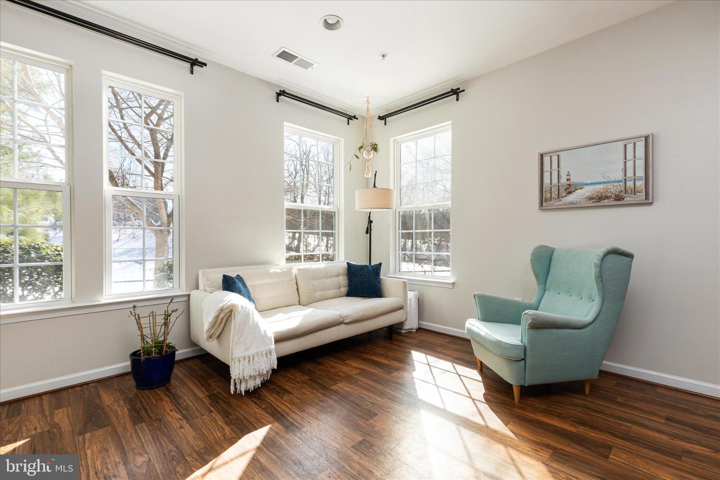 14810 MASON CREEK CIR, WOODBRIDGE, Virginia 22191, 2 Bedrooms Bedrooms, ,2 BathroomsBathrooms,Residential,For sale,14810 MASON CREEK CIR,VAPW2110682 MLS # VAPW2110682