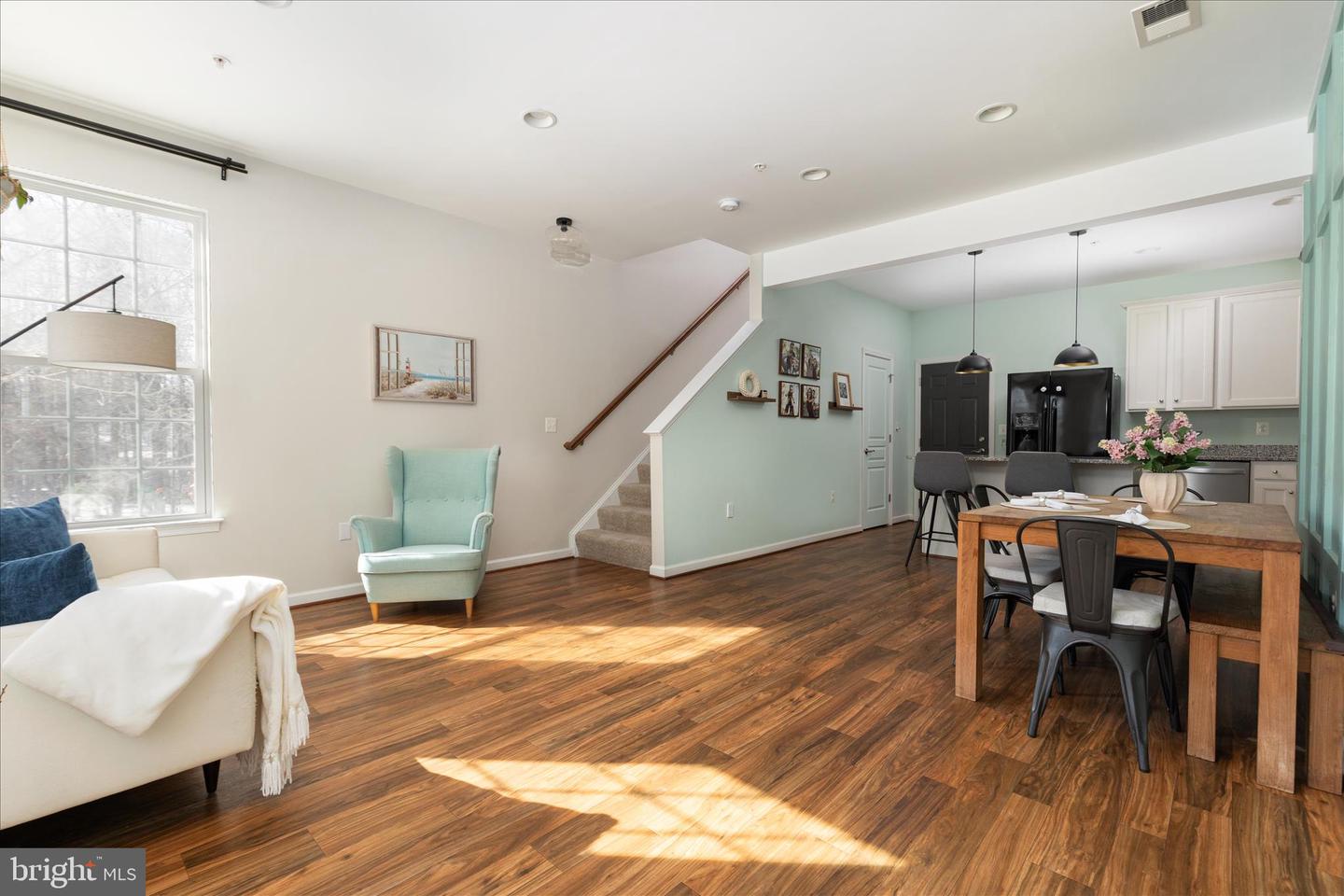 14810 MASON CREEK CIR, WOODBRIDGE, Virginia 22191, 2 Bedrooms Bedrooms, ,2 BathroomsBathrooms,Residential,For sale,14810 MASON CREEK CIR,VAPW2110682 MLS # VAPW2110682