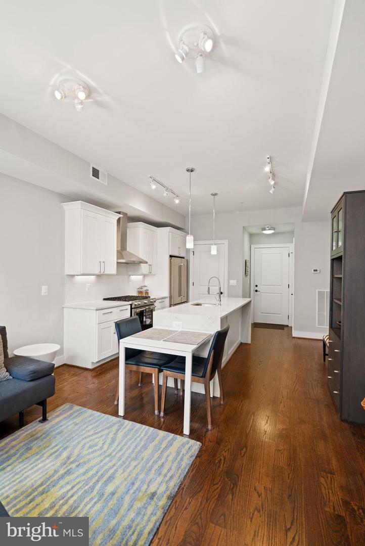 4126 8TH ST NW #2, WASHINGTON, District Of Columbia 20011, 2 Bedrooms Bedrooms, ,2 BathroomsBathrooms,Residential,For sale,4126 8TH ST NW #2,DCDC2241930 MLS # DCDC2241930