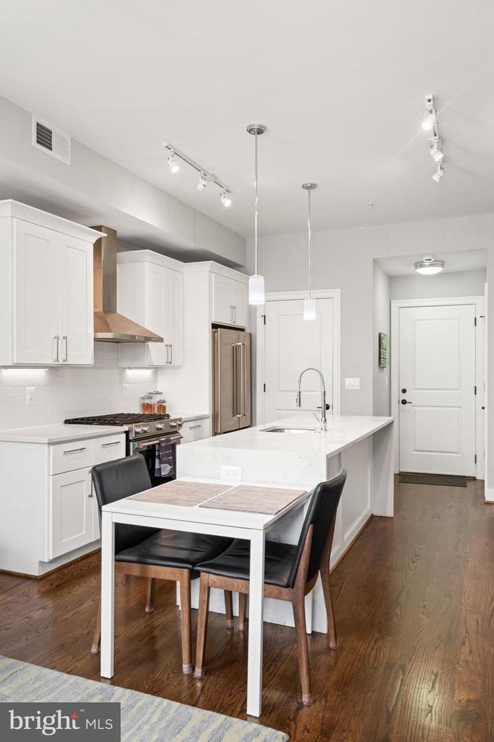 4126 8TH ST NW #2, WASHINGTON, District Of Columbia 20011, 2 Bedrooms Bedrooms, ,2 BathroomsBathrooms,Residential,For sale,4126 8TH ST NW #2,DCDC2241930 MLS # DCDC2241930