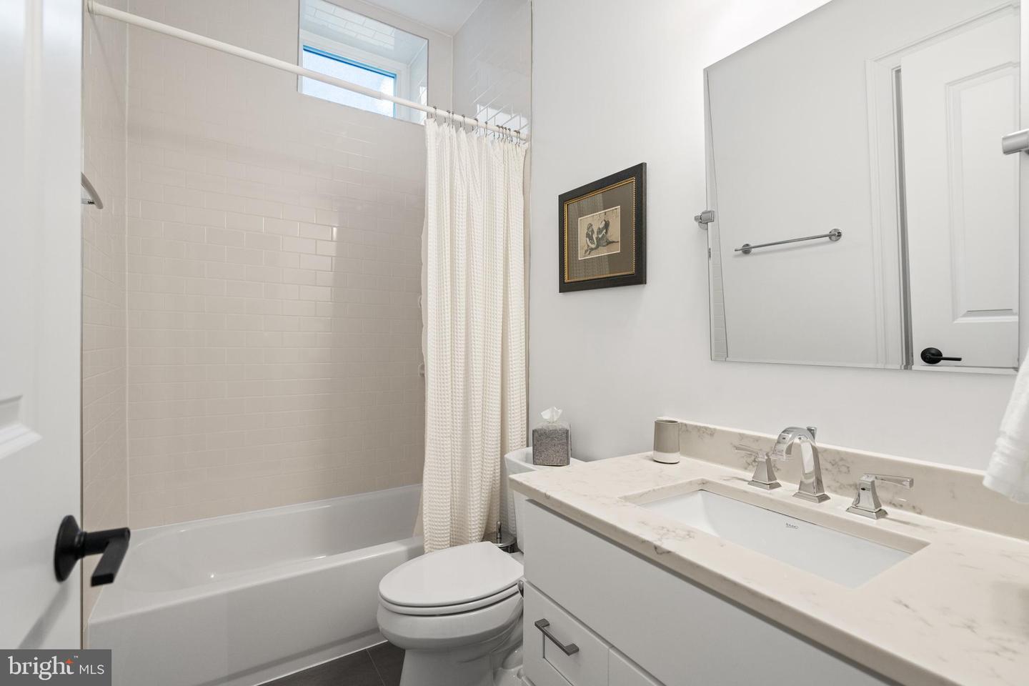 4126 8TH ST NW #2, WASHINGTON, District Of Columbia 20011, 2 Bedrooms Bedrooms, ,2 BathroomsBathrooms,Residential,For sale,4126 8TH ST NW #2,DCDC2241930 MLS # DCDC2241930