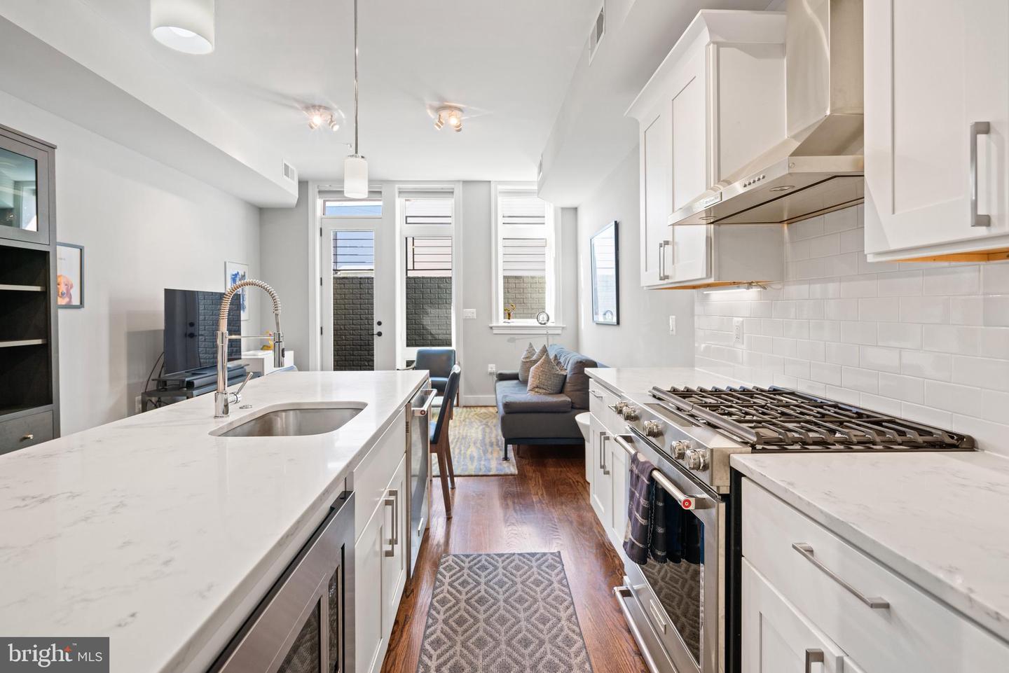 4126 8TH ST NW #2, WASHINGTON, District Of Columbia 20011, 2 Bedrooms Bedrooms, ,2 BathroomsBathrooms,Residential,For sale,4126 8TH ST NW #2,DCDC2241930 MLS # DCDC2241930