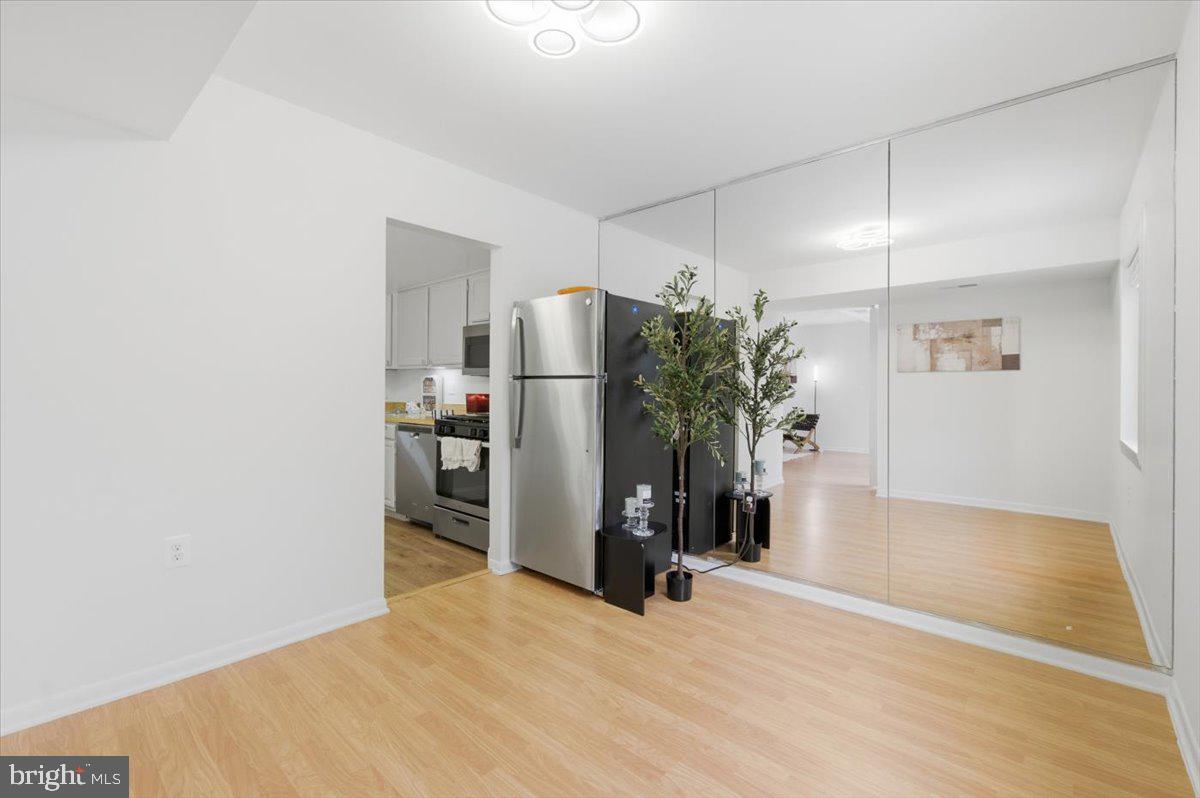 1427 NORTHGATE SQ #27/22B, RESTON, Virginia 20190, 2 Bedrooms Bedrooms, 7 Rooms Rooms,2 BathroomsBathrooms,Residential,For sale,1427 NORTHGATE SQ #27/22B,VAFX2286244 MLS # VAFX2286244