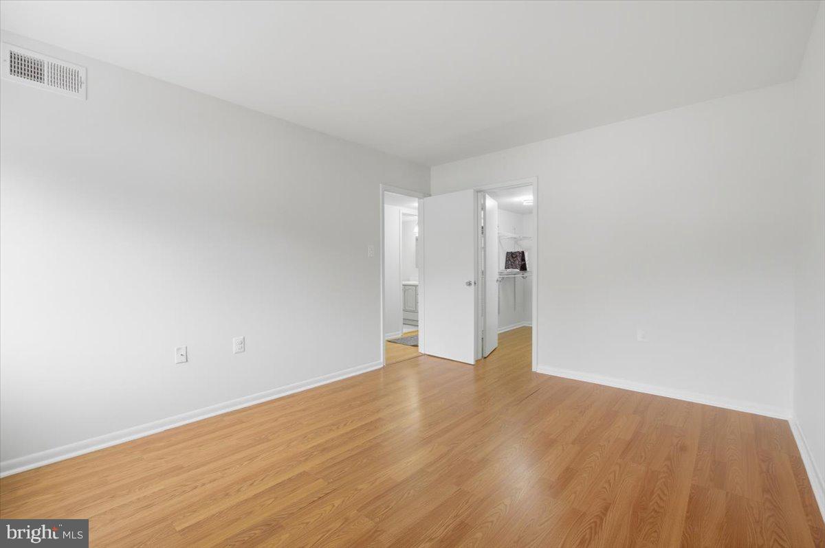 1427 NORTHGATE SQ #27/22B, RESTON, Virginia 20190, 2 Bedrooms Bedrooms, 7 Rooms Rooms,2 BathroomsBathrooms,Residential,For sale,1427 NORTHGATE SQ #27/22B,VAFX2286244 MLS # VAFX2286244