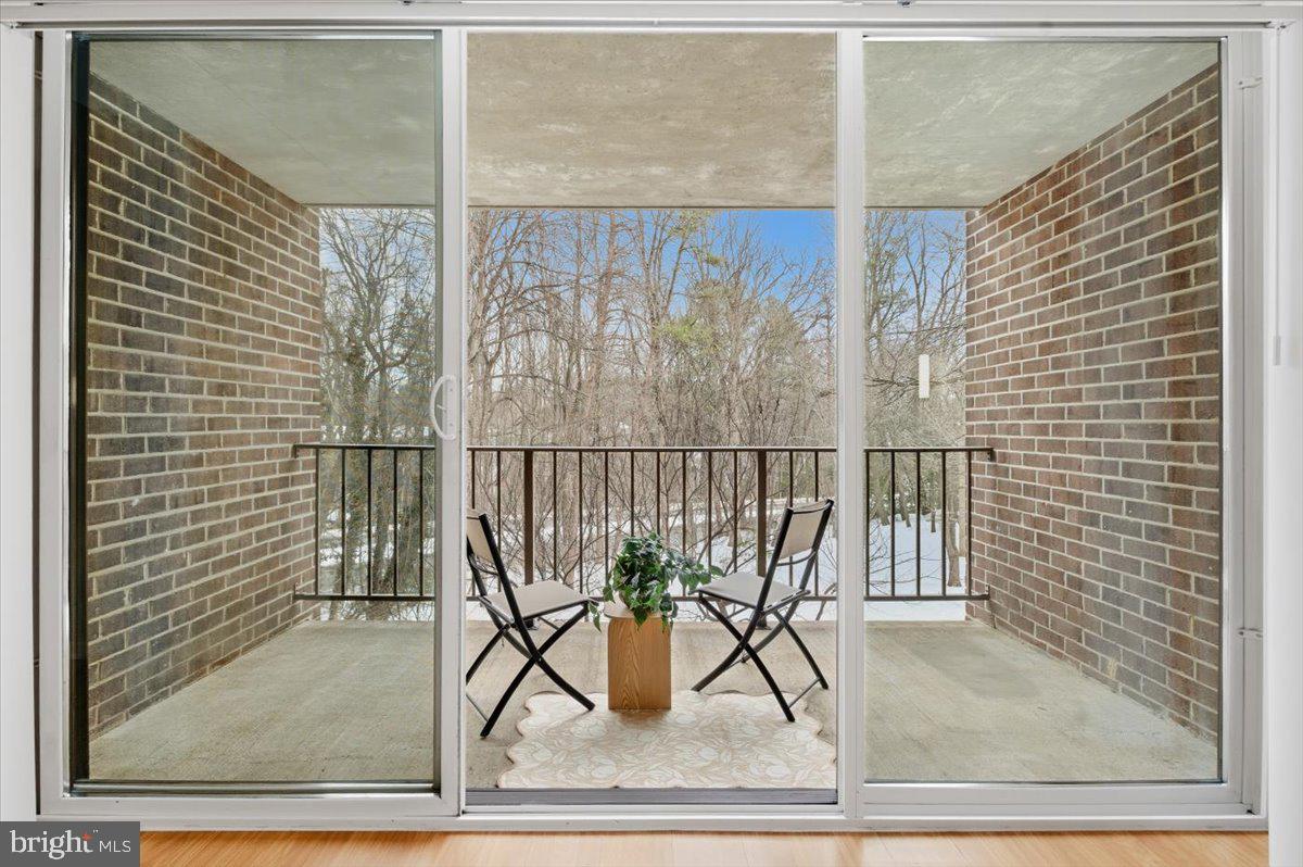 1427 NORTHGATE SQ #27/22B, RESTON, Virginia 20190, 2 Bedrooms Bedrooms, 7 Rooms Rooms,2 BathroomsBathrooms,Residential,For sale,1427 NORTHGATE SQ #27/22B,VAFX2286244 MLS # VAFX2286244