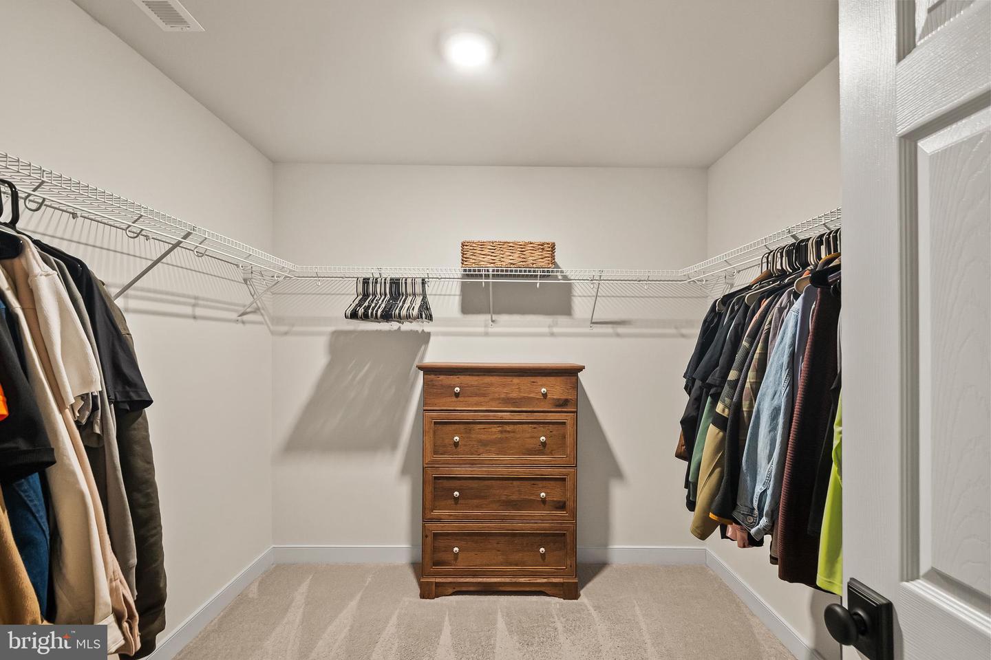 5980 EVERGREEN, LORTON, Virginia 22079, 4 Bedrooms Bedrooms, ,3 BathroomsBathrooms,Residential,For sale,5980 EVERGREEN,VAFX2286264 MLS # VAFX2286264