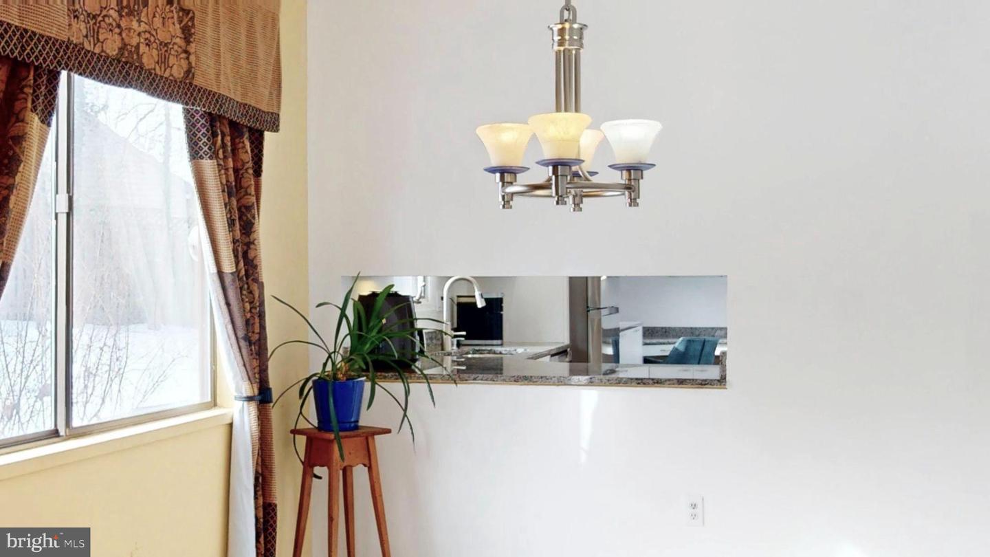 11813 VALE RD, OAKTON, Virginia 22124, 4 Bedrooms Bedrooms, 7 Rooms Rooms,2 BathroomsBathrooms,Residential,For sale,11813 VALE RD,VAFX2286274 MLS # VAFX2286274