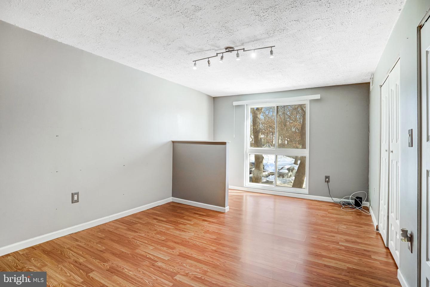 5612 BLOOMFIELD DR #204, ALEXANDRIA, Virginia 22312, 1 Bedroom Bedrooms, ,1 BathroomBathrooms,Residential,For sale,5612 BLOOMFIELD DR #204,VAFX2286310 MLS # VAFX2286310