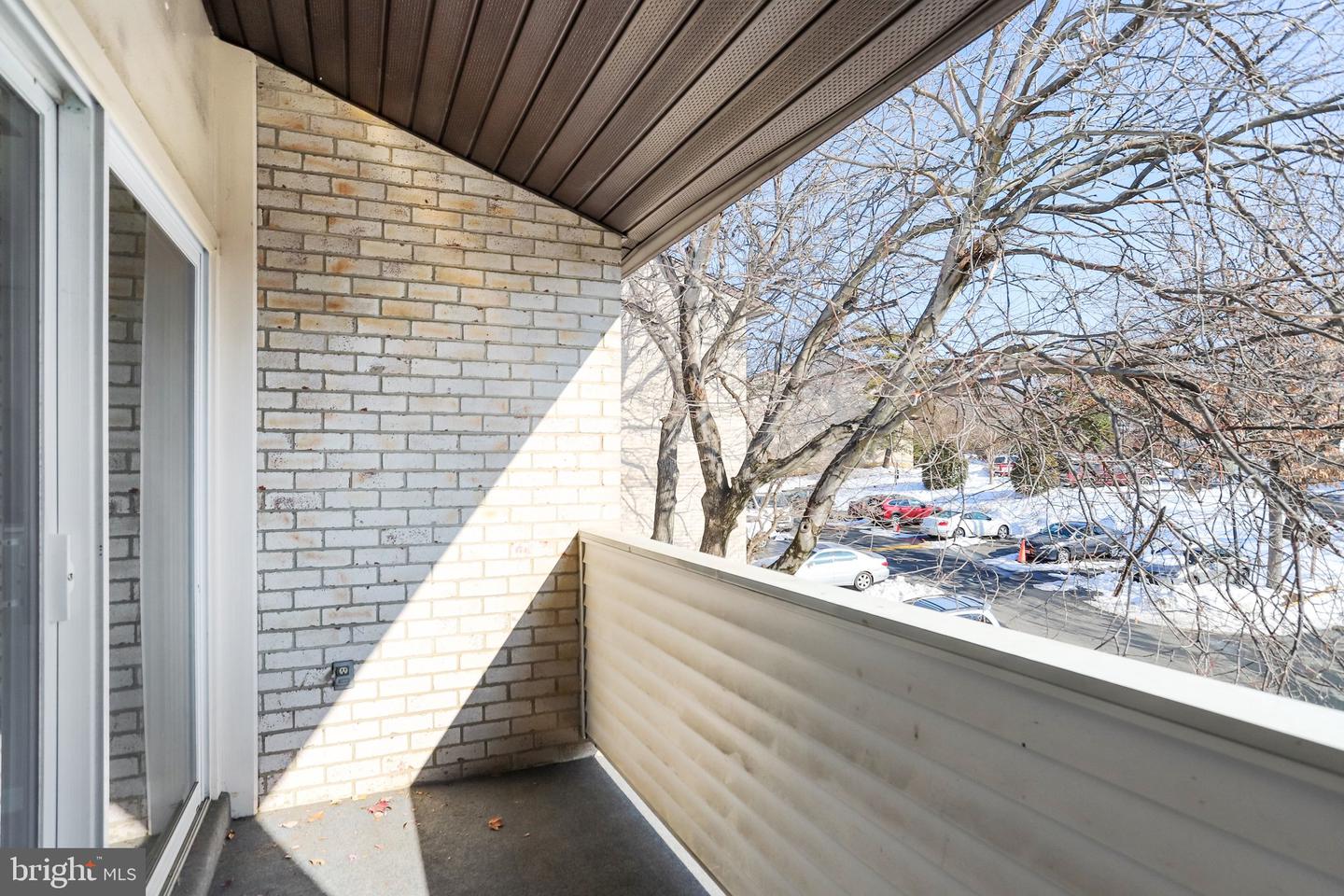 5612 BLOOMFIELD DR #204, ALEXANDRIA, Virginia 22312, 1 Bedroom Bedrooms, ,1 BathroomBathrooms,Residential,For sale,5612 BLOOMFIELD DR #204,VAFX2286310 MLS # VAFX2286310