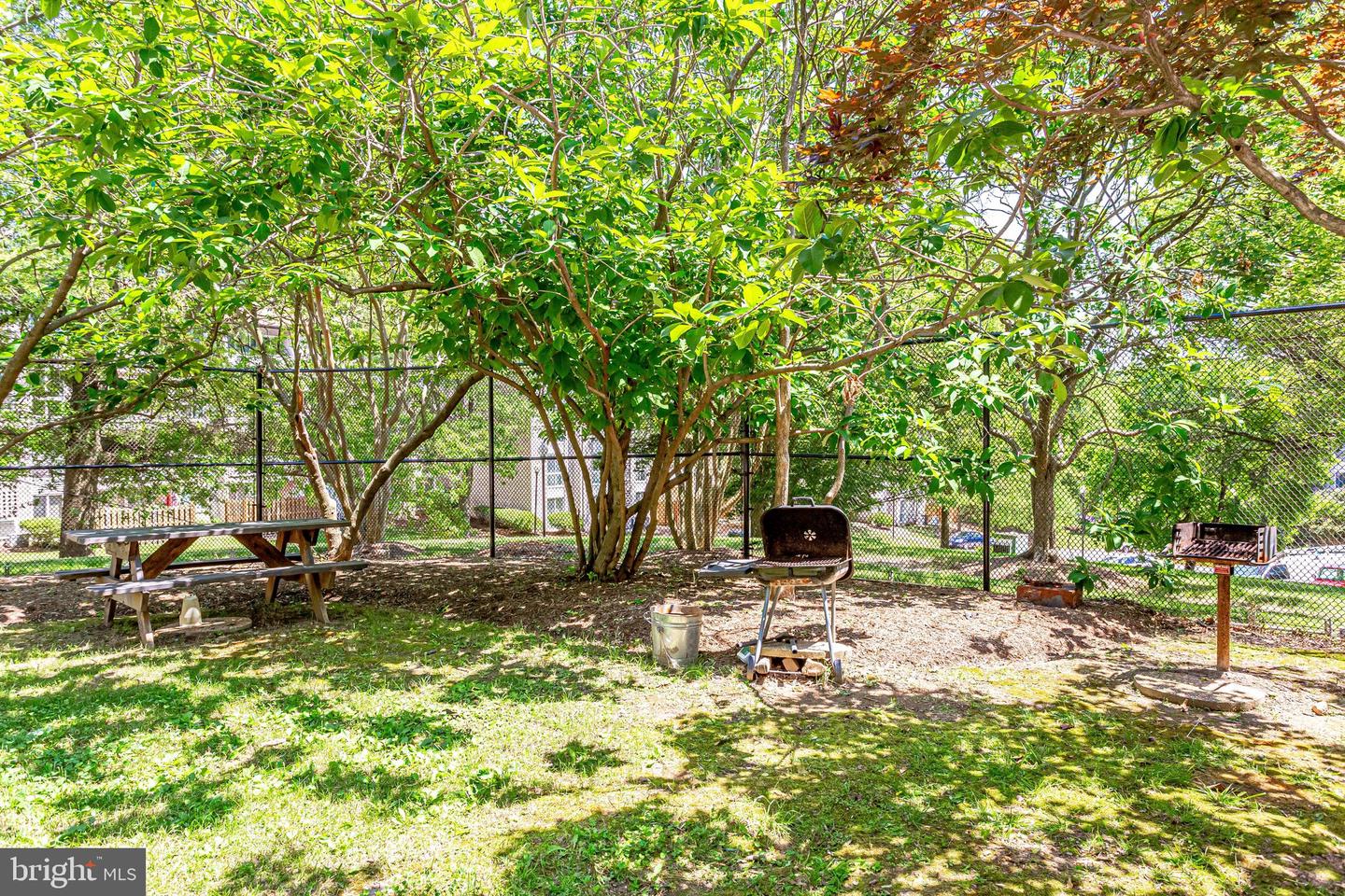 5612 BLOOMFIELD DR #204, ALEXANDRIA, Virginia 22312, 1 Bedroom Bedrooms, ,1 BathroomBathrooms,Residential,For sale,5612 BLOOMFIELD DR #204,VAFX2286310 MLS # VAFX2286310