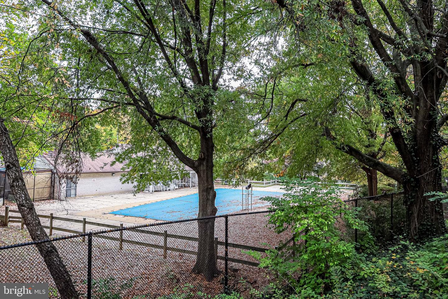 5612 BLOOMFIELD DR #204, ALEXANDRIA, Virginia 22312, 1 Bedroom Bedrooms, ,1 BathroomBathrooms,Residential,For sale,5612 BLOOMFIELD DR #204,VAFX2286310 MLS # VAFX2286310