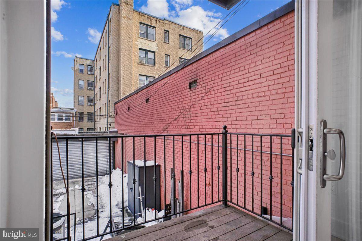 1215 11TH ST NW #1, WASHINGTON, District Of Columbia 20001, 1 Bedroom Bedrooms, ,1 BathroomBathrooms,Residential,For sale,1215 11TH ST NW #1,DCDC2242036 MLS # DCDC2242036 1215 11TH ST NW #1, WASHINGTON, District Of Columbia 20001, 1 Bedroom Bedrooms, ,1 BathroomBathrooms,Residential,For sale,1215 11TH ST NW #1,DCDC2242036 MLS # DCDC2242036