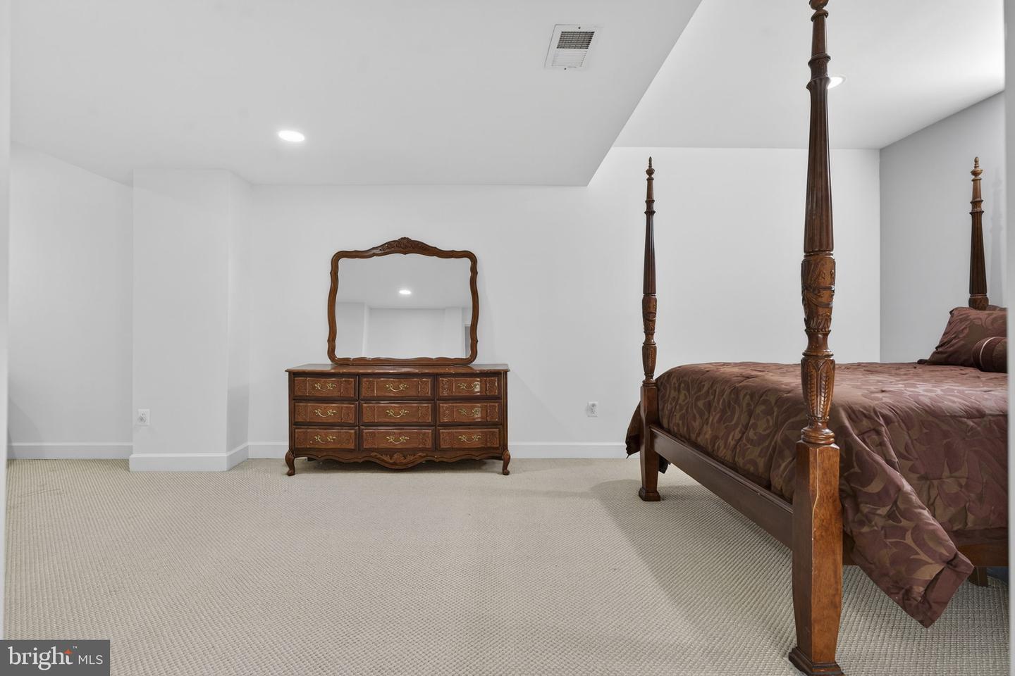 14501 HOLSHIRE WAY, HAYMARKET, Virginia 20169, 4 Bedrooms Bedrooms, ,4 BathroomsBathrooms,Residential,For sale,14501 HOLSHIRE WAY,VAPW2110868 MLS # VAPW2110868