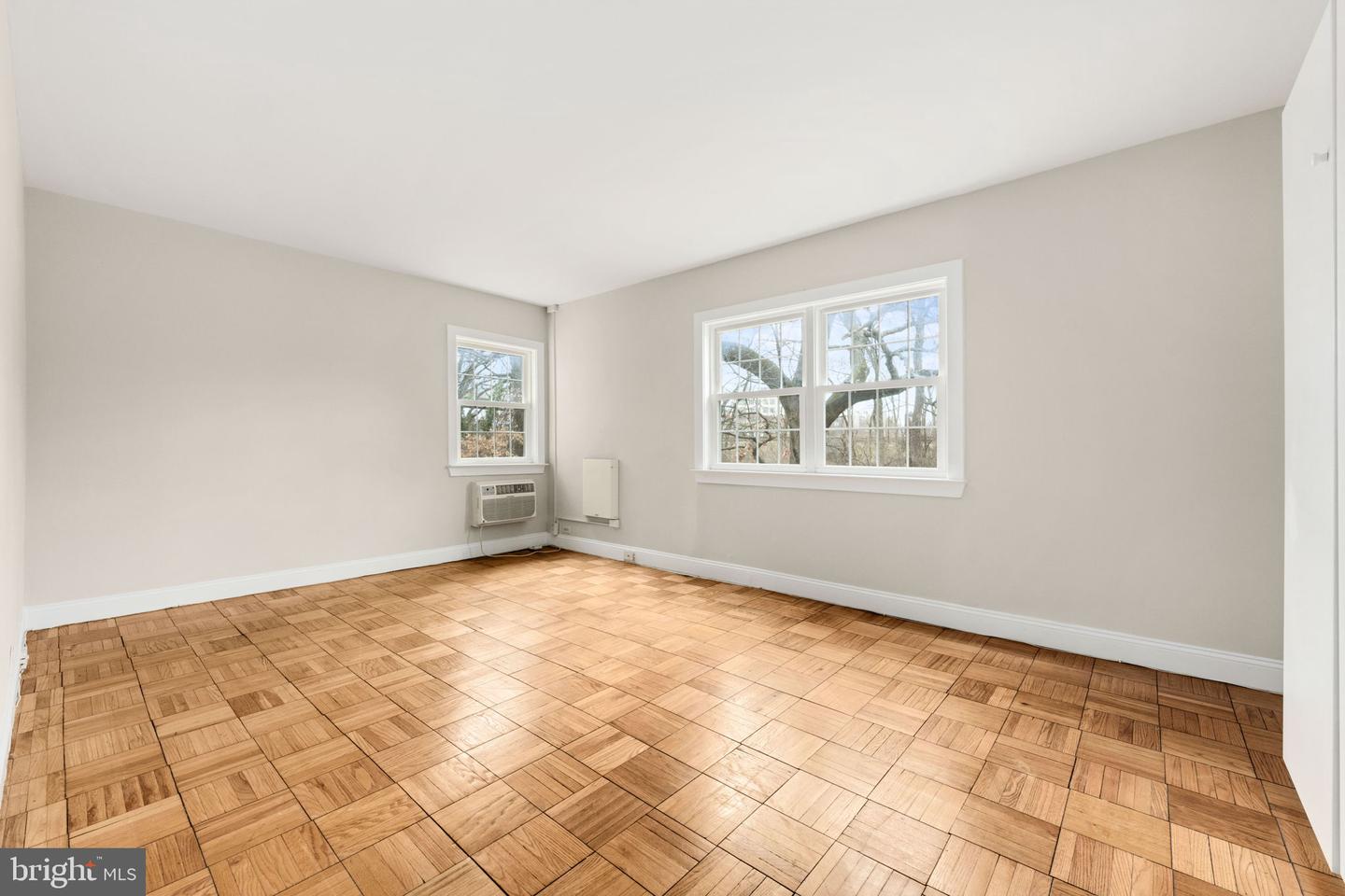 1455 MARTHA CUSTIS DR, ALEXANDRIA, Virginia 22302, 3 Bedrooms Bedrooms, ,1 BathroomBathrooms,Residential,For sale,1455 MARTHA CUSTIS DR,VAAX2053322 MLS # VAAX2053322