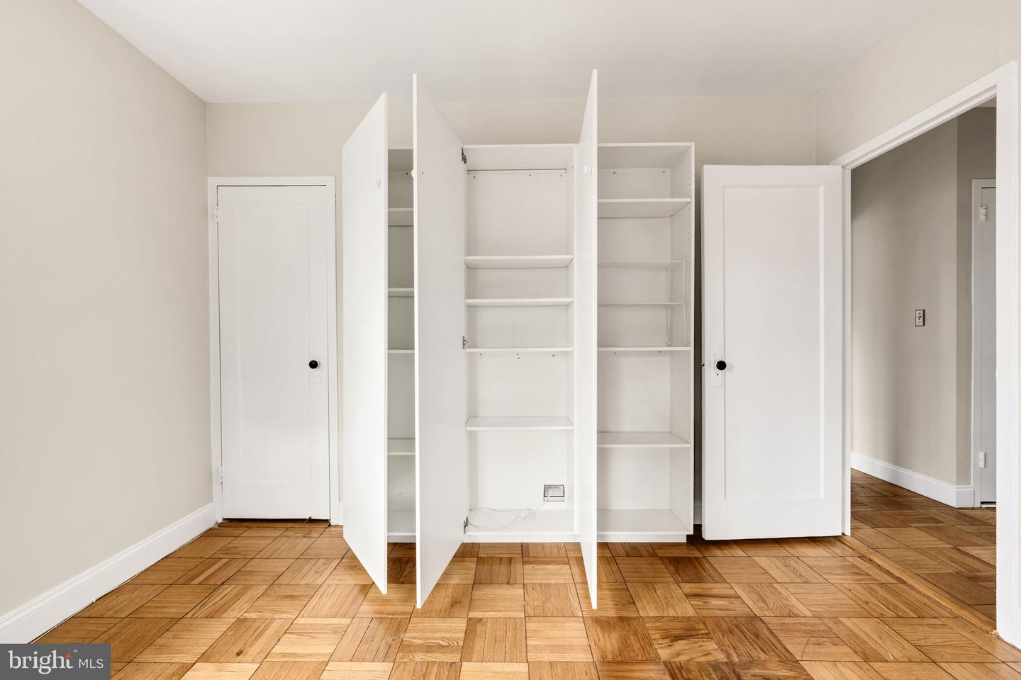 1455 MARTHA CUSTIS DR, ALEXANDRIA, Virginia 22302, 3 Bedrooms Bedrooms, ,1 BathroomBathrooms,Residential,For sale,1455 MARTHA CUSTIS DR,VAAX2053322 MLS # VAAX2053322