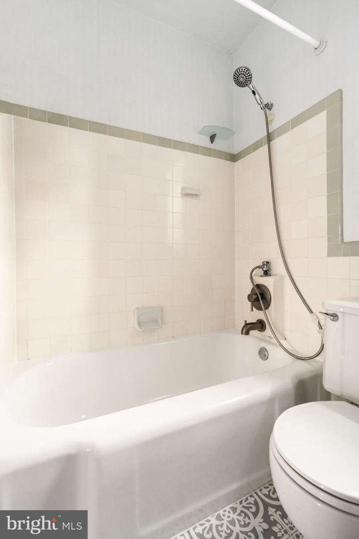 1455 MARTHA CUSTIS DR, ALEXANDRIA, Virginia 22302, 3 Bedrooms Bedrooms, ,1 BathroomBathrooms,Residential,For sale,1455 MARTHA CUSTIS DR,VAAX2053322 MLS # VAAX2053322