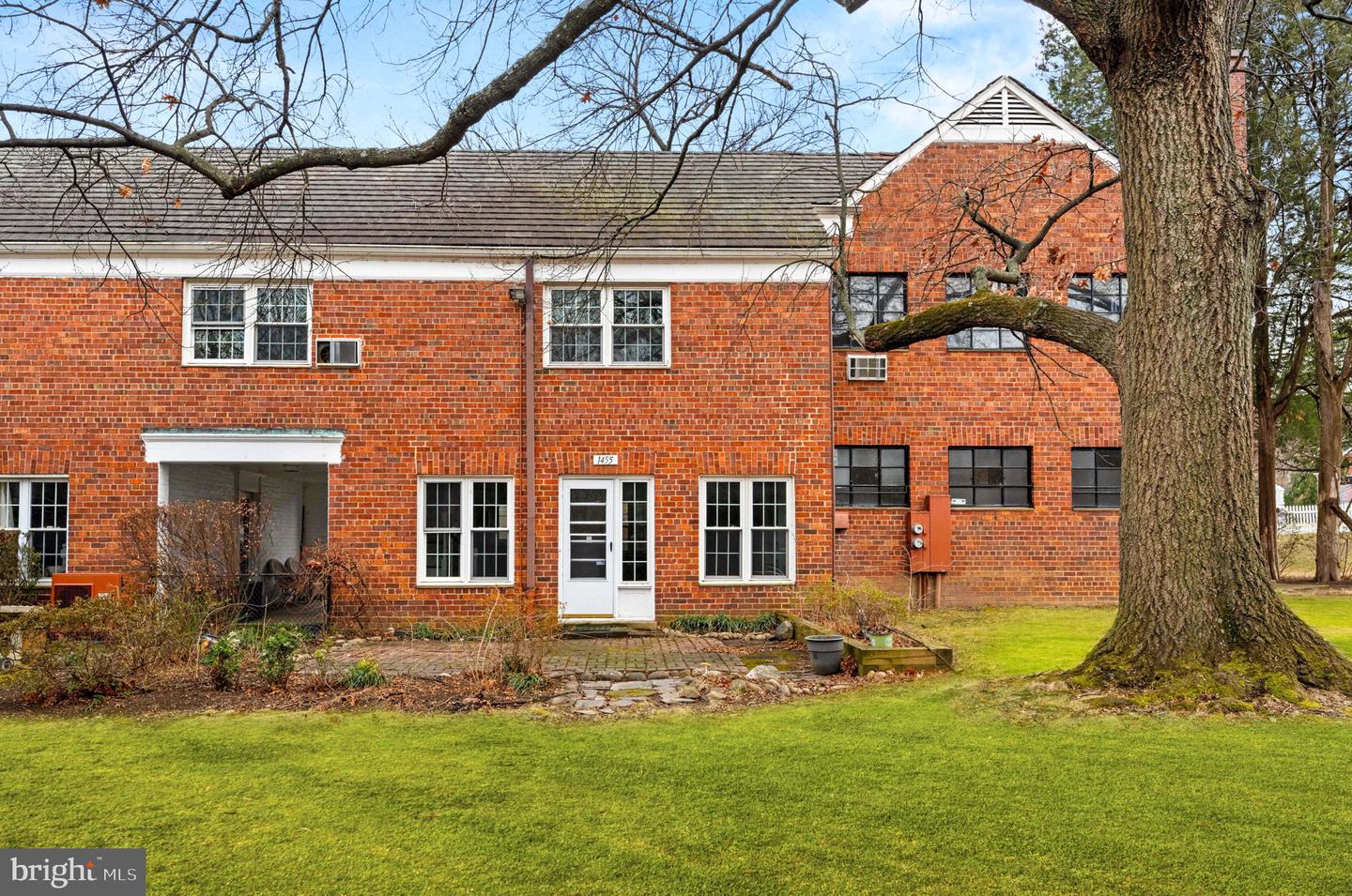 1455 MARTHA CUSTIS DR, ALEXANDRIA, Virginia 22302, 3 Bedrooms Bedrooms, ,1 BathroomBathrooms,Residential,For sale,1455 MARTHA CUSTIS DR,VAAX2053322 MLS # VAAX2053322