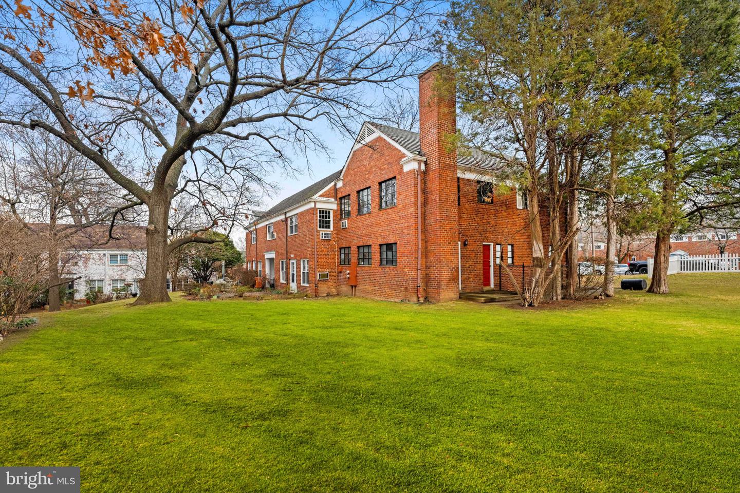 1455 MARTHA CUSTIS DR, ALEXANDRIA, Virginia 22302, 3 Bedrooms Bedrooms, ,1 BathroomBathrooms,Residential,For sale,1455 MARTHA CUSTIS DR,VAAX2053322 MLS # VAAX2053322