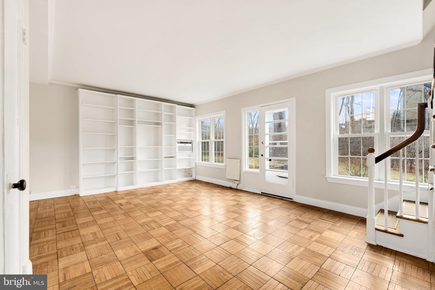 1455 MARTHA CUSTIS DR, ALEXANDRIA, Virginia 22302, 3 Bedrooms Bedrooms, ,1 BathroomBathrooms,Residential,For sale,1455 MARTHA CUSTIS DR,VAAX2053322 MLS # VAAX2053322