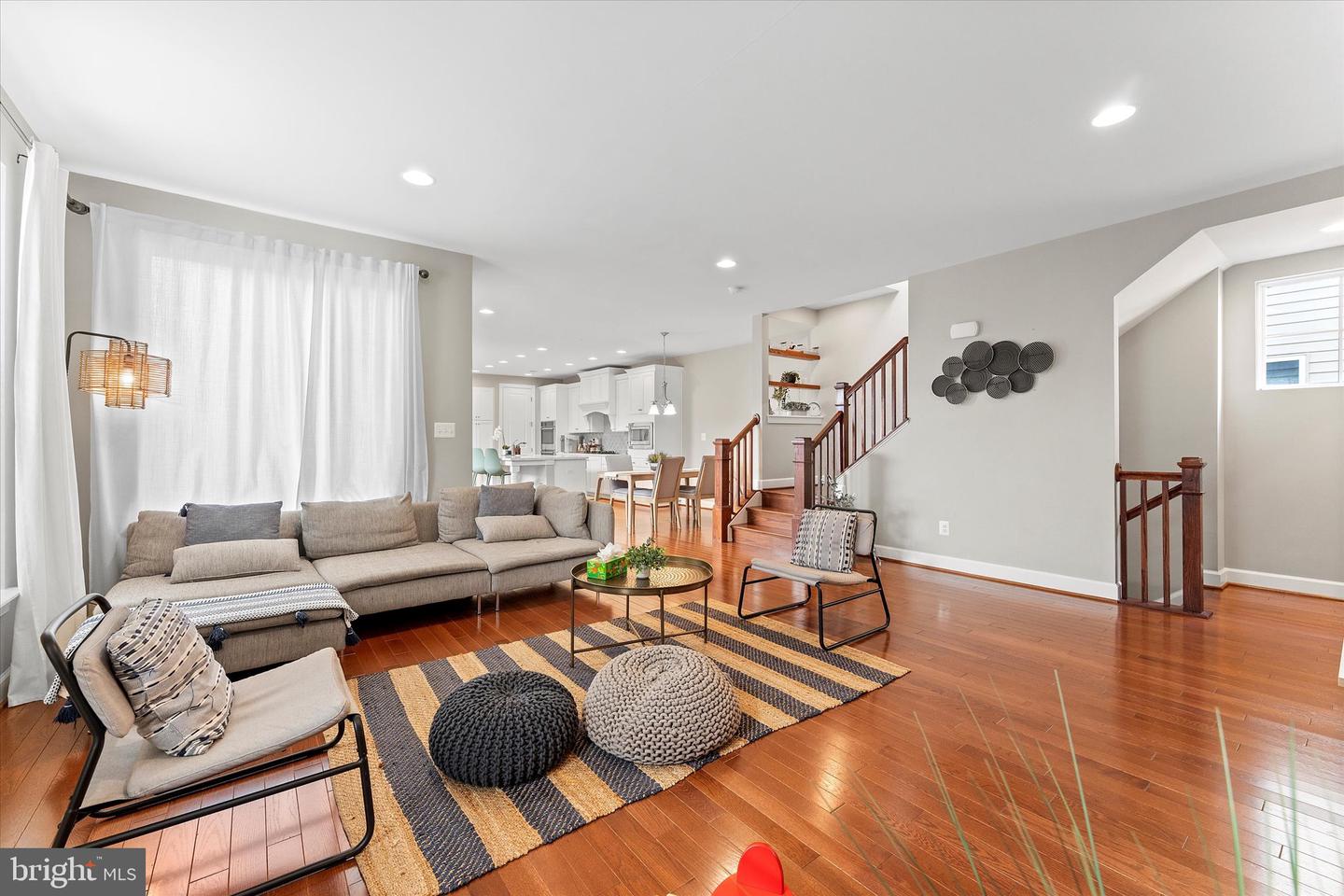 20433 SAVIN HILL DR, ASHBURN, Virginia 20147, 5 Bedrooms Bedrooms, ,4 BathroomsBathrooms,Residential,For sale,20433 SAVIN HILL DR,VALO2114260 MLS # VALO2114260