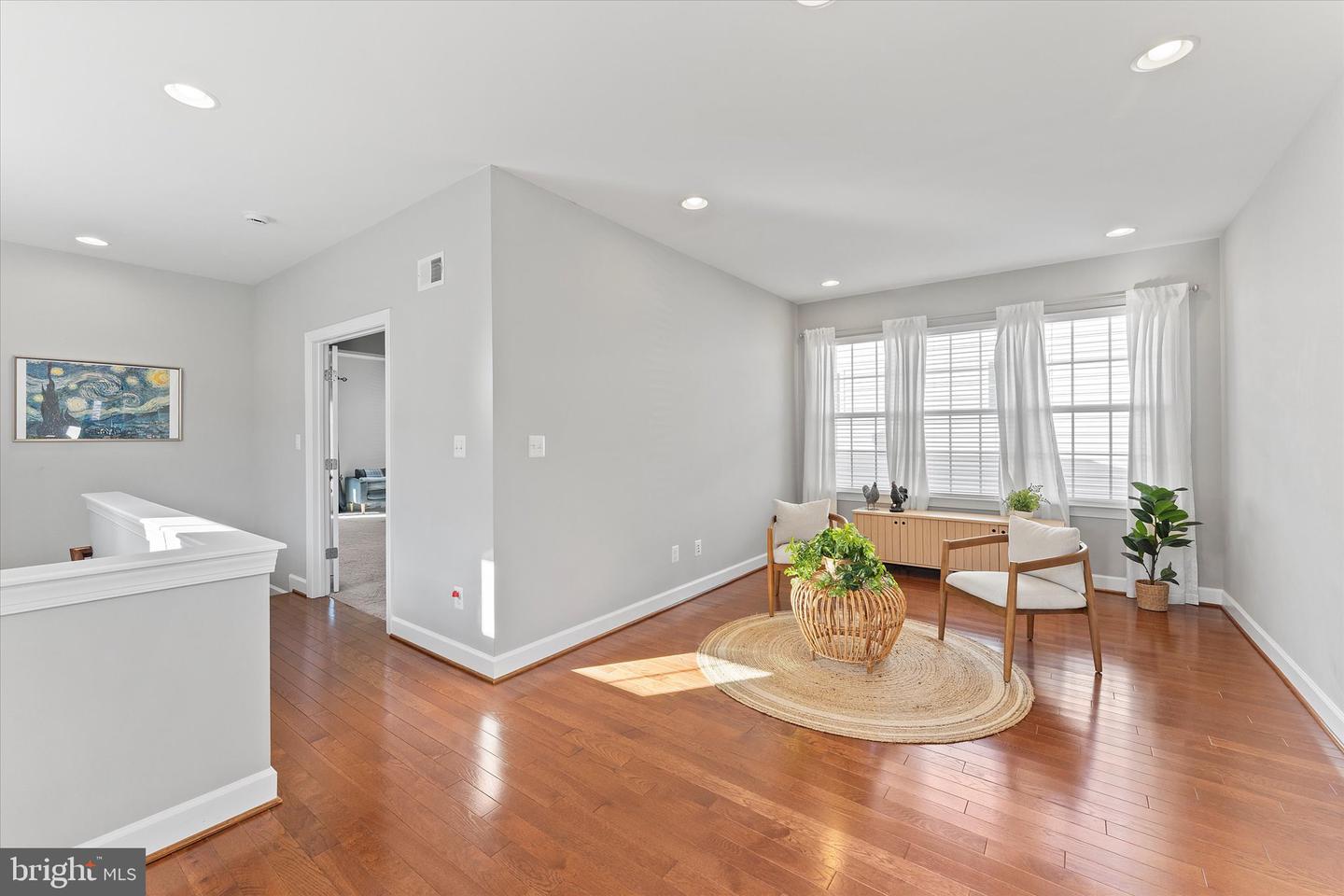 20433 SAVIN HILL DR, ASHBURN, Virginia 20147, 5 Bedrooms Bedrooms, ,4 BathroomsBathrooms,Residential,For sale,20433 SAVIN HILL DR,VALO2114260 MLS # VALO2114260