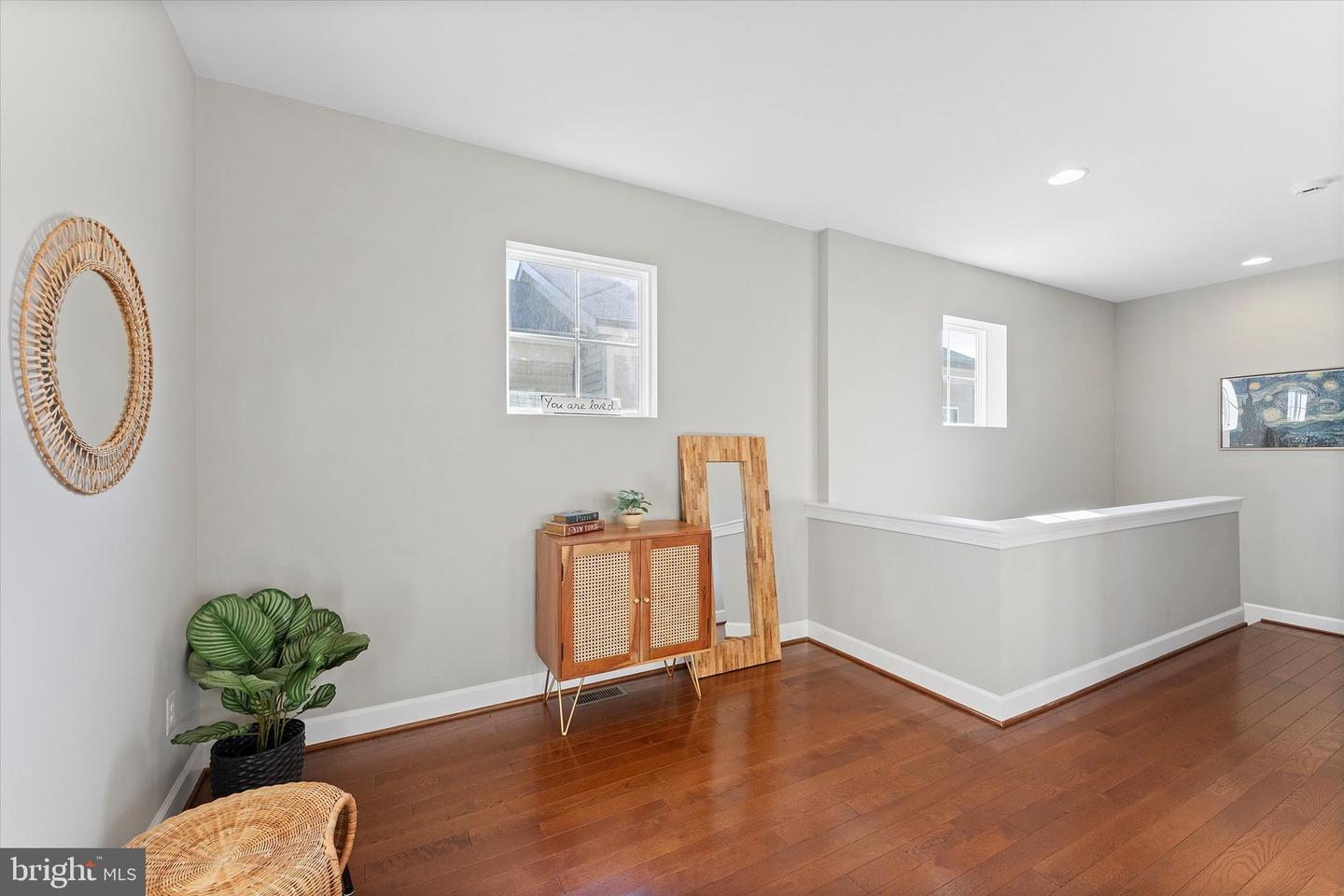 20433 SAVIN HILL DR, ASHBURN, Virginia 20147, 5 Bedrooms Bedrooms, ,4 BathroomsBathrooms,Residential,For sale,20433 SAVIN HILL DR,VALO2114260 MLS # VALO2114260