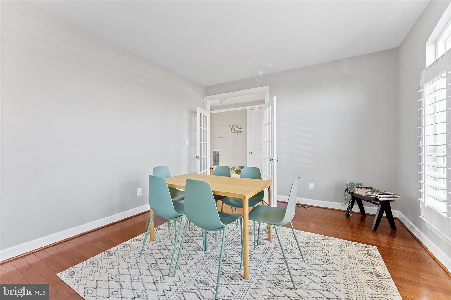 20433 SAVIN HILL DR, ASHBURN, Virginia 20147, 5 Bedrooms Bedrooms, ,4 BathroomsBathrooms,Residential,For sale,20433 SAVIN HILL DR,VALO2114260 MLS # VALO2114260