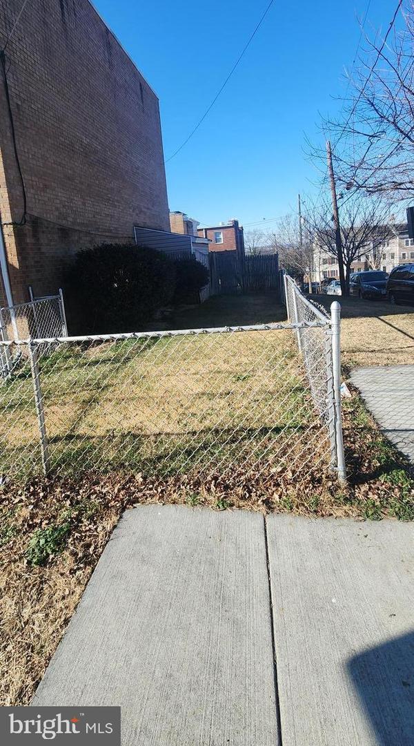 1801 29TH ST SE, WASHINGTON, District Of Columbia 20020, 3 Bedrooms Bedrooms, ,1 BathroomBathrooms,Residential,For sale,1801 29TH ST SE,DCDC2241970 MLS # DCDC2241970