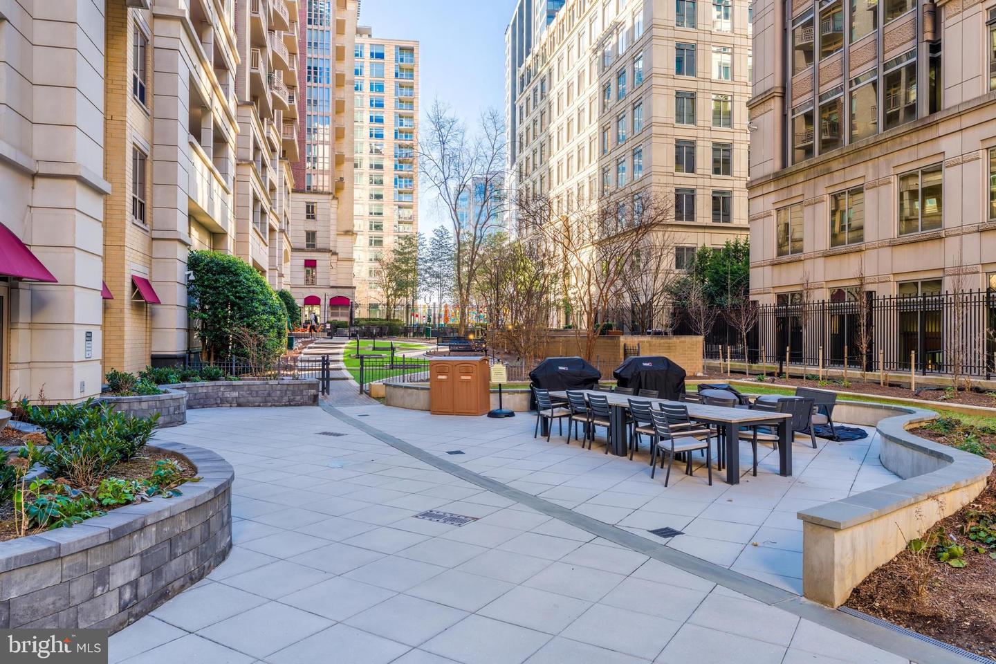 888 N QUINCY ST #1401, ARLINGTON, Virginia 22203, 2 Bedrooms Bedrooms, 8 Rooms Rooms,2 BathroomsBathrooms,Residential,For sale,888 N QUINCY ST #1401,VAAR2067876 MLS # VAAR2067876