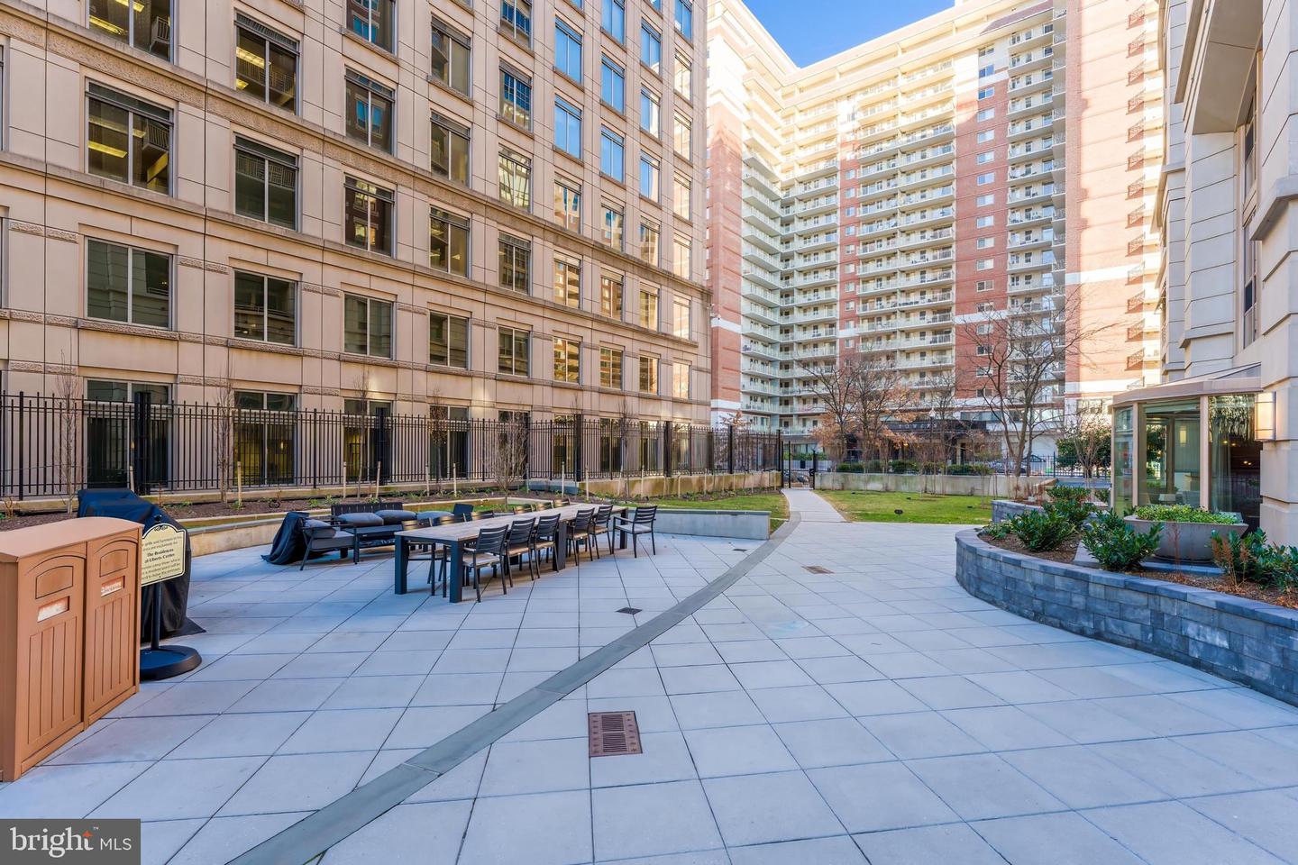 888 N QUINCY ST #1401, ARLINGTON, Virginia 22203, 2 Bedrooms Bedrooms, 8 Rooms Rooms,2 BathroomsBathrooms,Residential,For sale,888 N QUINCY ST #1401,VAAR2067876 MLS # VAAR2067876