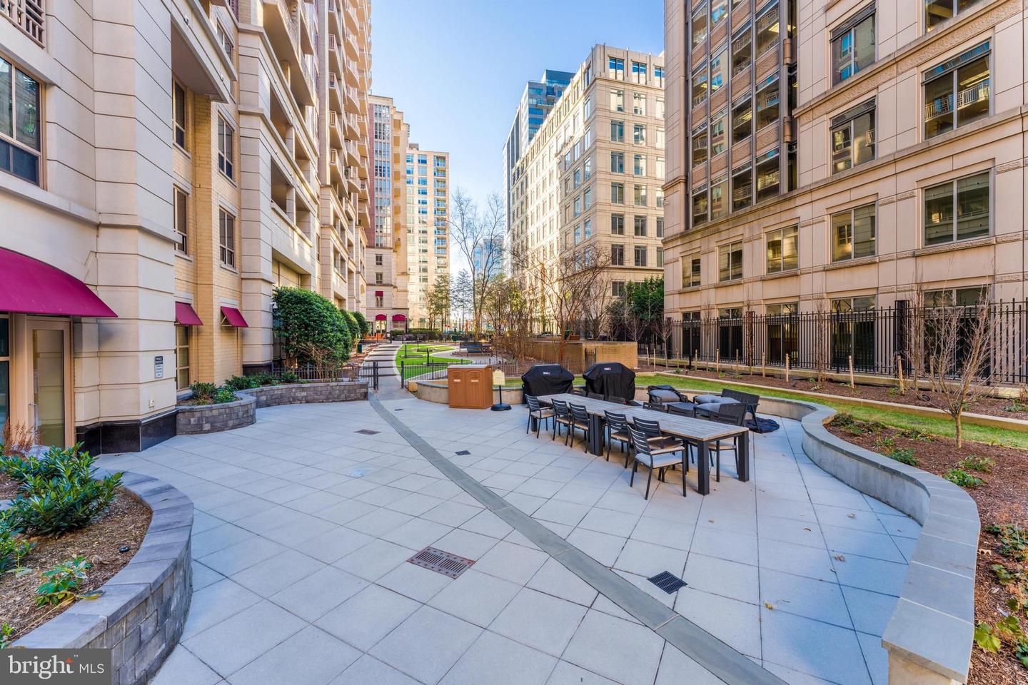 888 N QUINCY ST #1401, ARLINGTON, Virginia 22203, 2 Bedrooms Bedrooms, 8 Rooms Rooms,2 BathroomsBathrooms,Residential,For sale,888 N QUINCY ST #1401,VAAR2067876 MLS # VAAR2067876