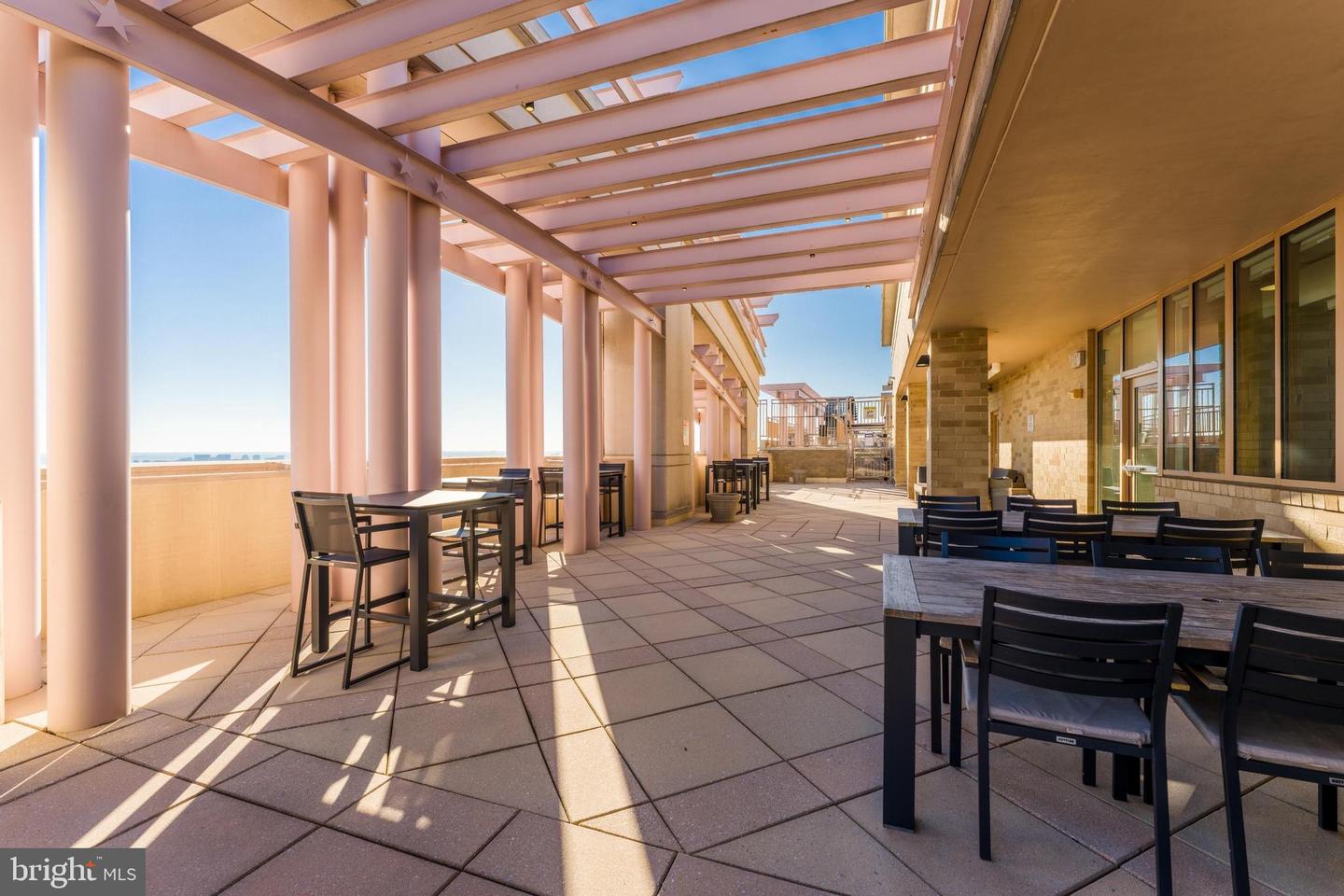 888 N QUINCY ST #1401, ARLINGTON, Virginia 22203, 2 Bedrooms Bedrooms, 8 Rooms Rooms,2 BathroomsBathrooms,Residential,For sale,888 N QUINCY ST #1401,VAAR2067876 MLS # VAAR2067876