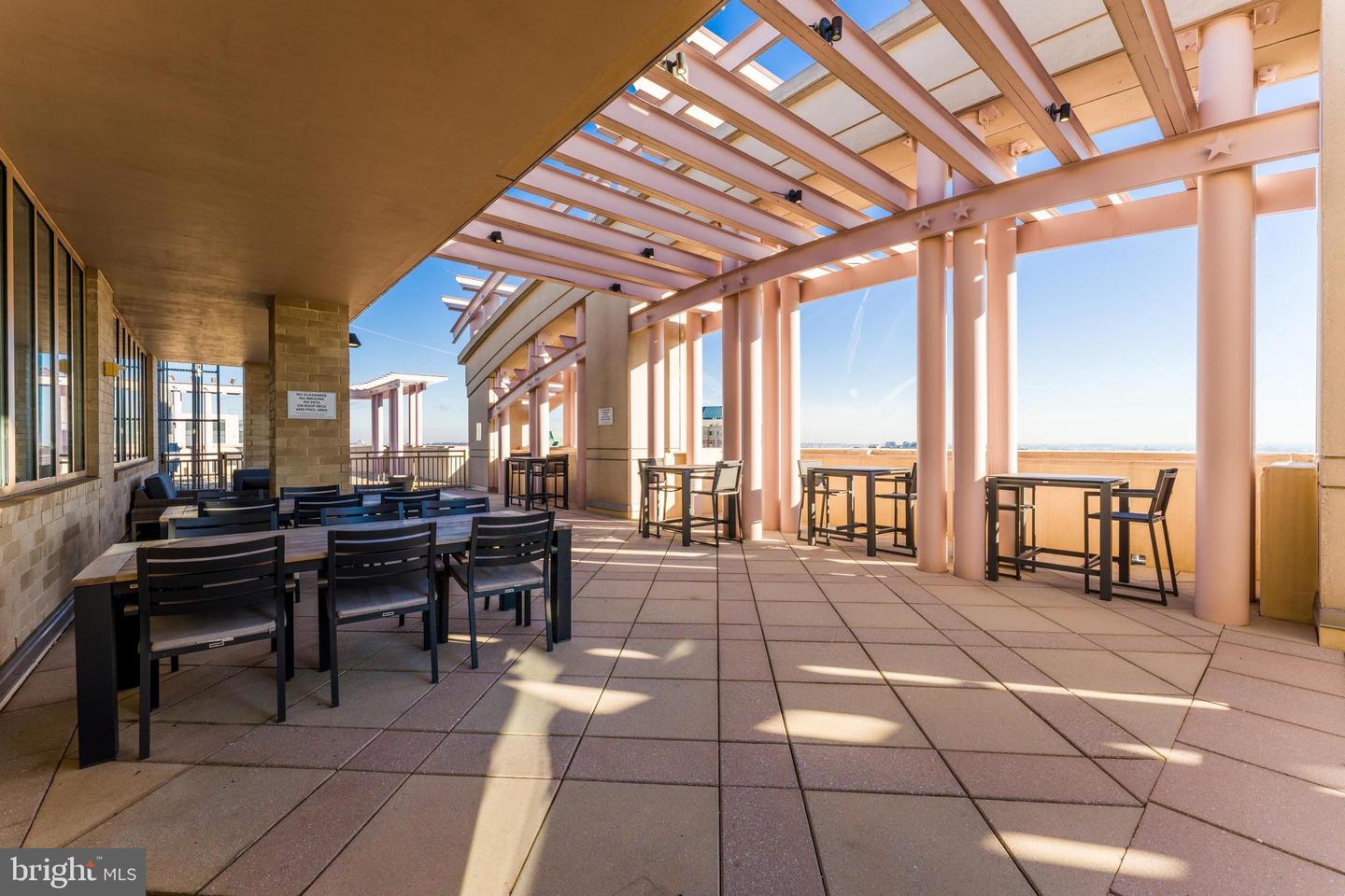 888 N QUINCY ST #1401, ARLINGTON, Virginia 22203, 2 Bedrooms Bedrooms, 8 Rooms Rooms,2 BathroomsBathrooms,Residential,For sale,888 N QUINCY ST #1401,VAAR2067876 MLS # VAAR2067876