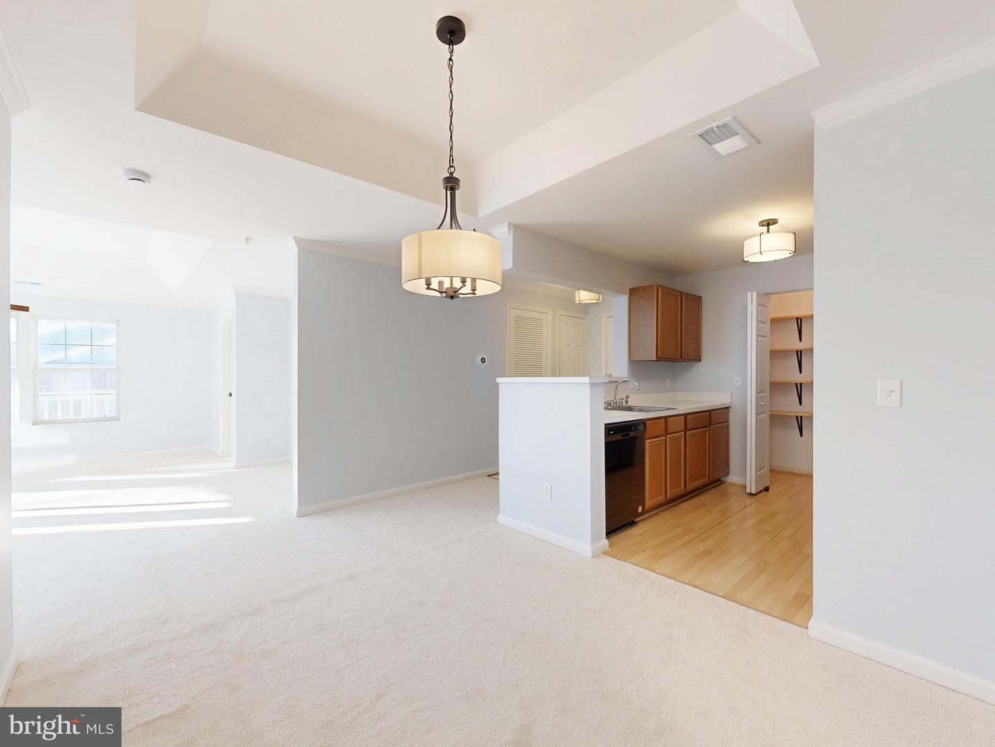 14196 CUDDY LOOP #304, WOODBRIDGE, Virginia 22193, 2 Bedrooms Bedrooms, ,2 BathroomsBathrooms,Residential,For sale,14196 CUDDY LOOP #304,VAPW2110772 MLS # VAPW2110772