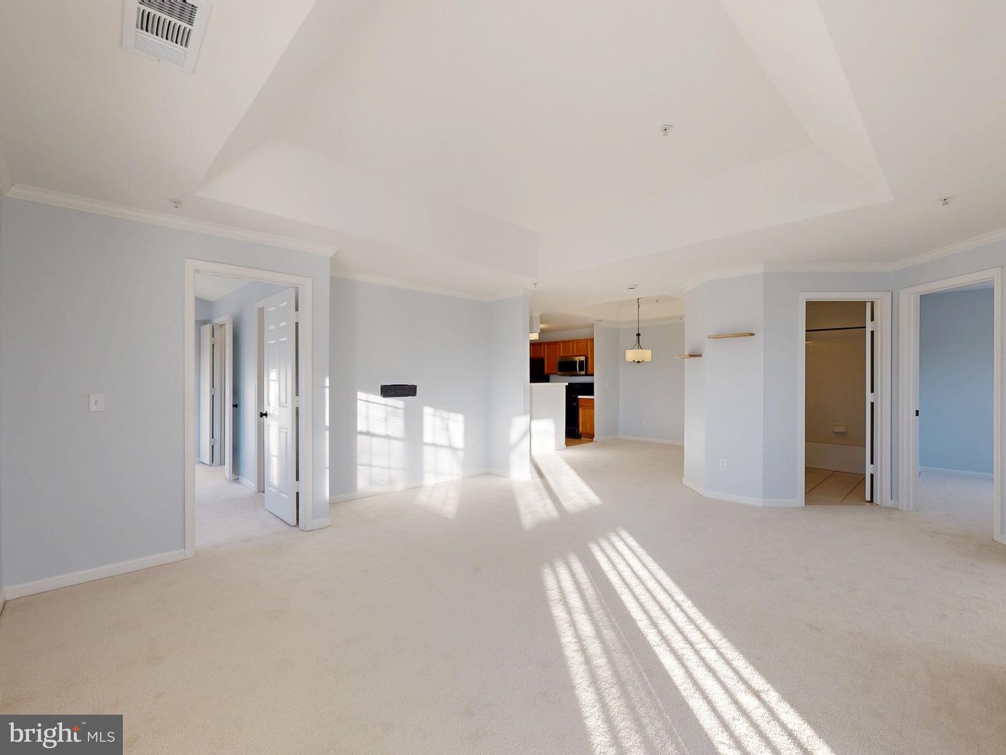 14196 CUDDY LOOP #304, WOODBRIDGE, Virginia 22193, 2 Bedrooms Bedrooms, ,2 BathroomsBathrooms,Residential,For sale,14196 CUDDY LOOP #304,VAPW2110772 MLS # VAPW2110772