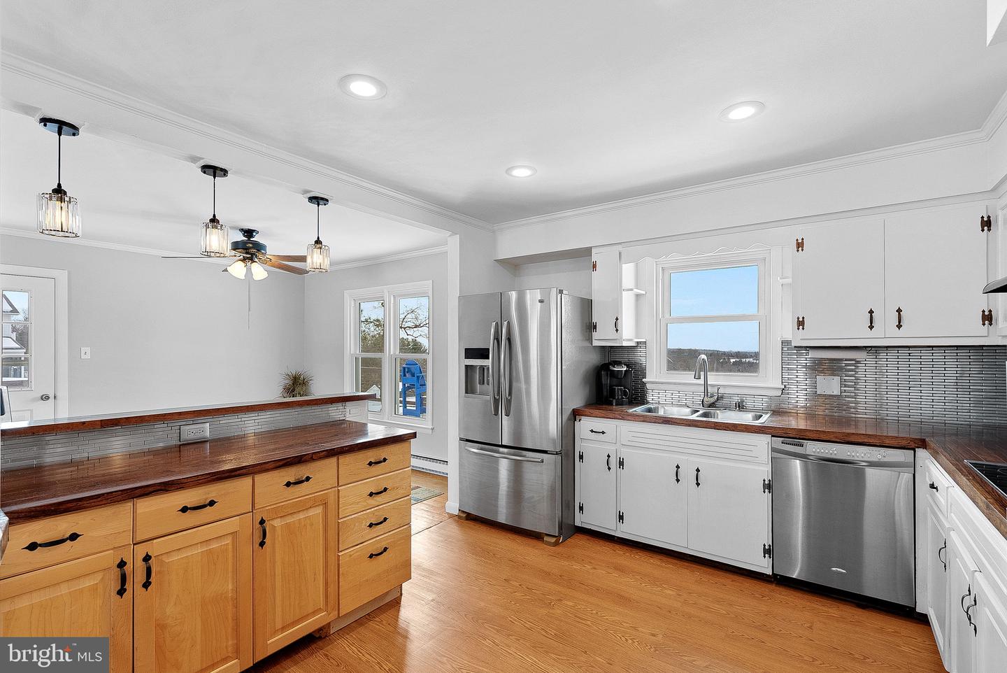 39857 THOMAS MILL RD, LEESBURG, Virginia 20175, 4 Bedrooms Bedrooms, ,2 BathroomsBathrooms,Residential,For sale,39857 THOMAS MILL RD,VALO2114180 MLS # VALO2114180