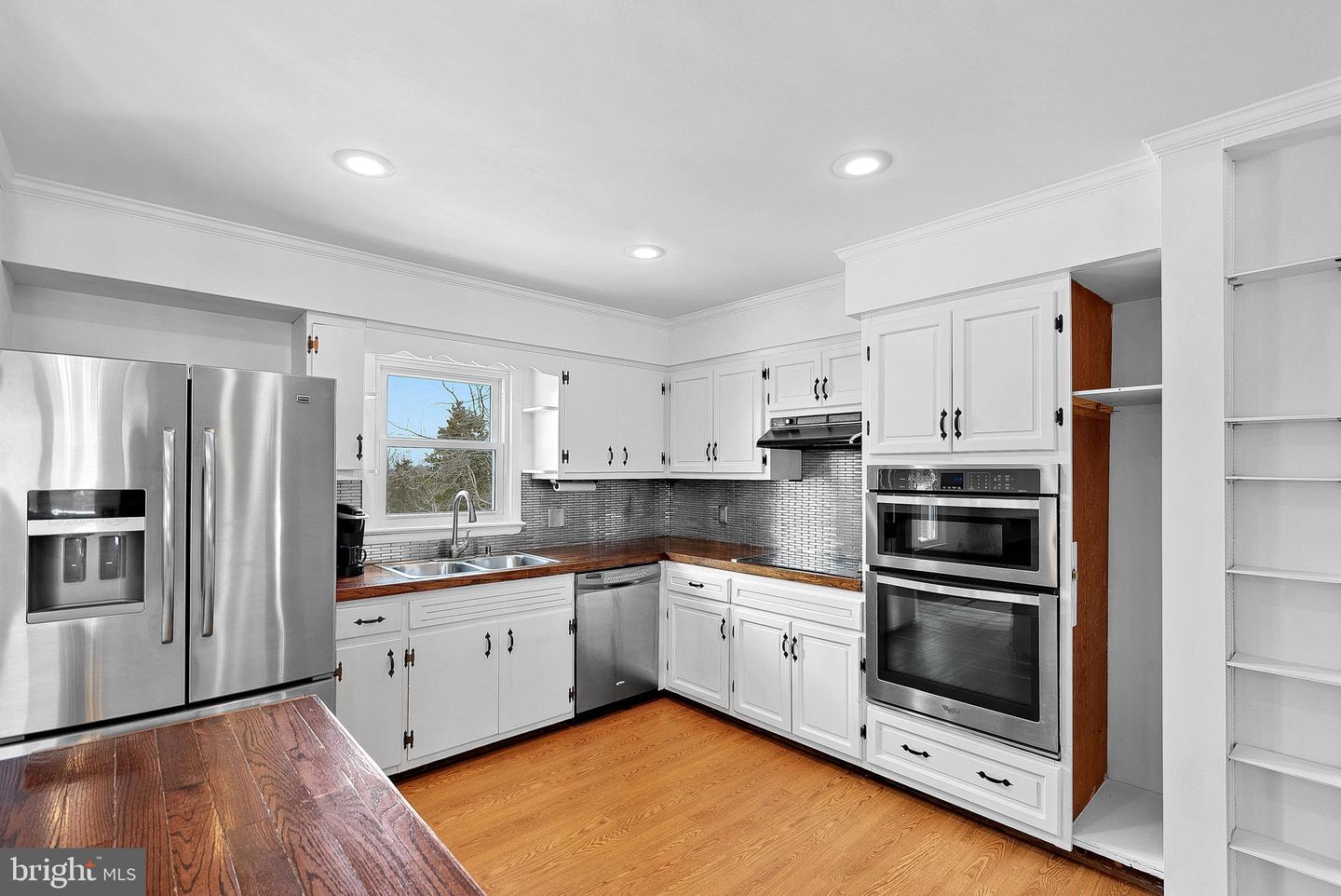 39857 THOMAS MILL RD, LEESBURG, Virginia 20175, 4 Bedrooms Bedrooms, ,2 BathroomsBathrooms,Residential,For sale,39857 THOMAS MILL RD,VALO2114180 MLS # VALO2114180