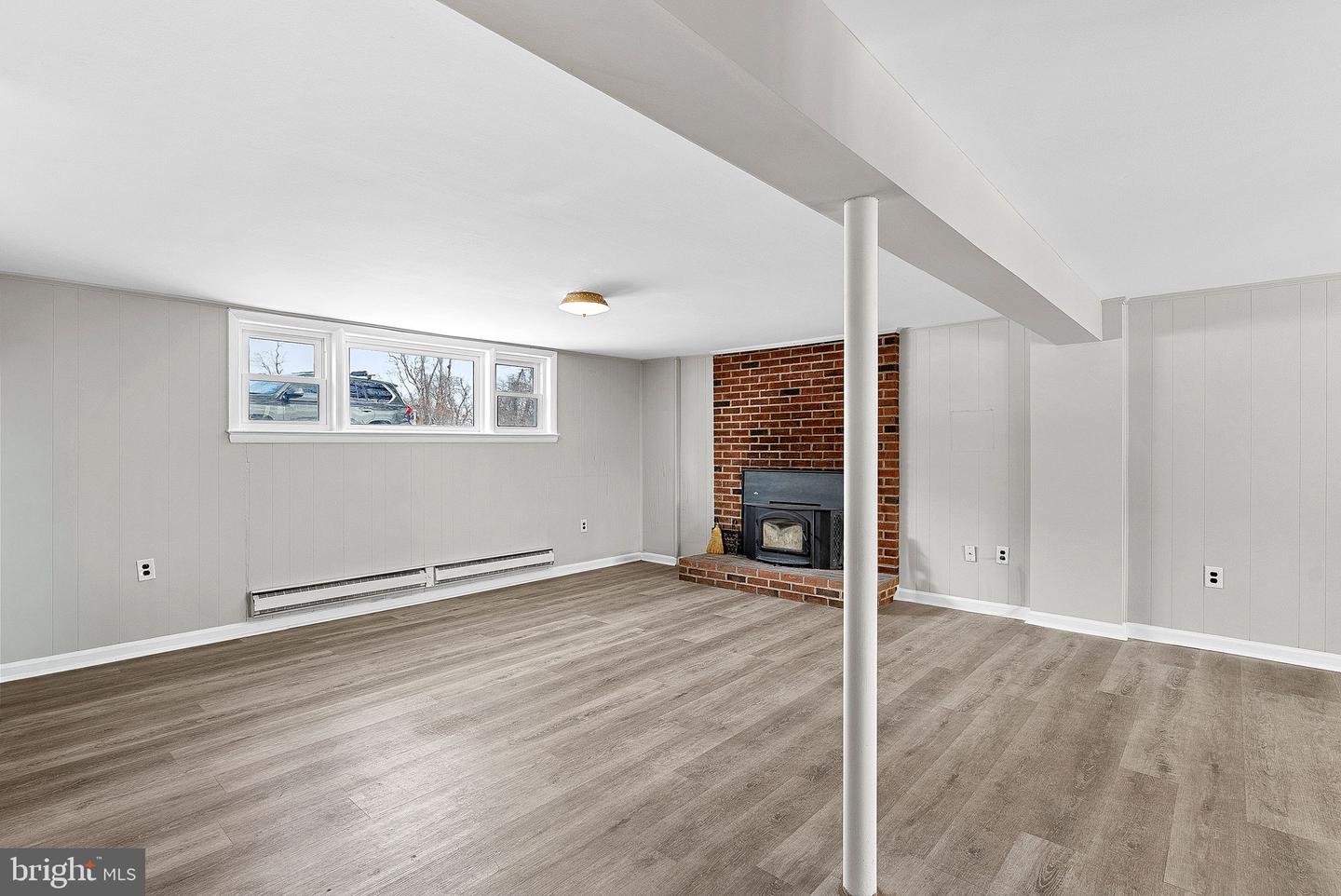 39857 THOMAS MILL RD, LEESBURG, Virginia 20175, 4 Bedrooms Bedrooms, ,2 BathroomsBathrooms,Residential,For sale,39857 THOMAS MILL RD,VALO2114180 MLS # VALO2114180