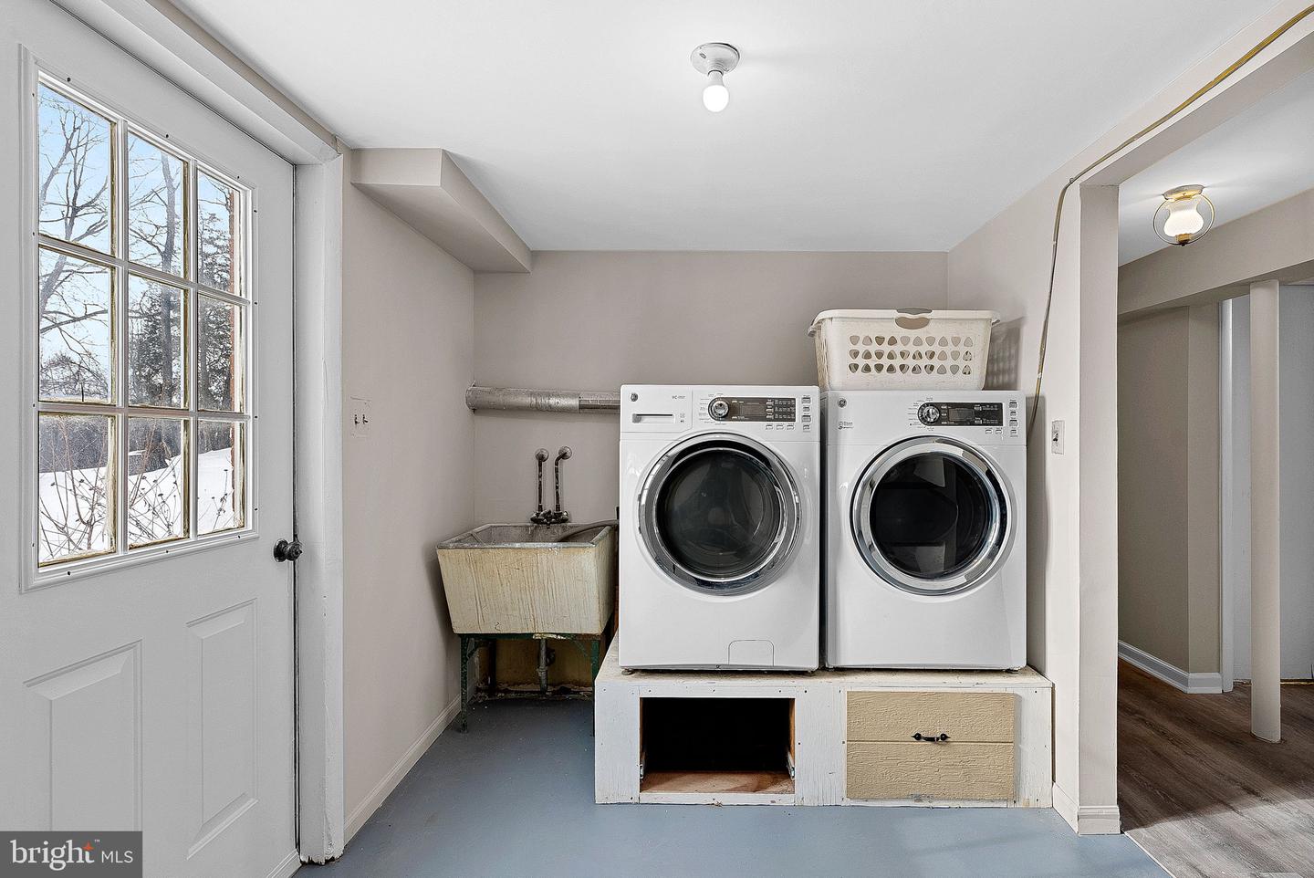 39857 THOMAS MILL RD, LEESBURG, Virginia 20175, 4 Bedrooms Bedrooms, ,2 BathroomsBathrooms,Residential,For sale,39857 THOMAS MILL RD,VALO2114180 MLS # VALO2114180