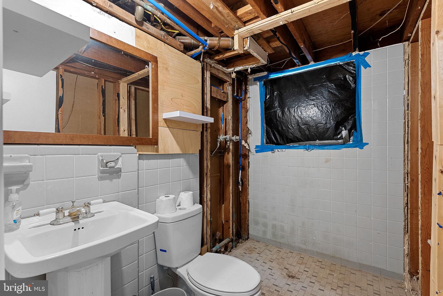 39857 THOMAS MILL RD, LEESBURG, Virginia 20175, 4 Bedrooms Bedrooms, ,2 BathroomsBathrooms,Residential,For sale,39857 THOMAS MILL RD,VALO2114180 MLS # VALO2114180