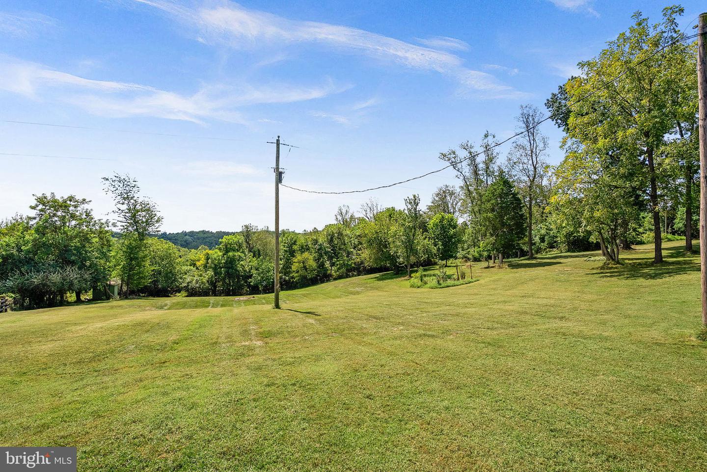 39857 THOMAS MILL RD, LEESBURG, Virginia 20175, 4 Bedrooms Bedrooms, ,2 BathroomsBathrooms,Residential,For sale,39857 THOMAS MILL RD,VALO2114180 MLS # VALO2114180