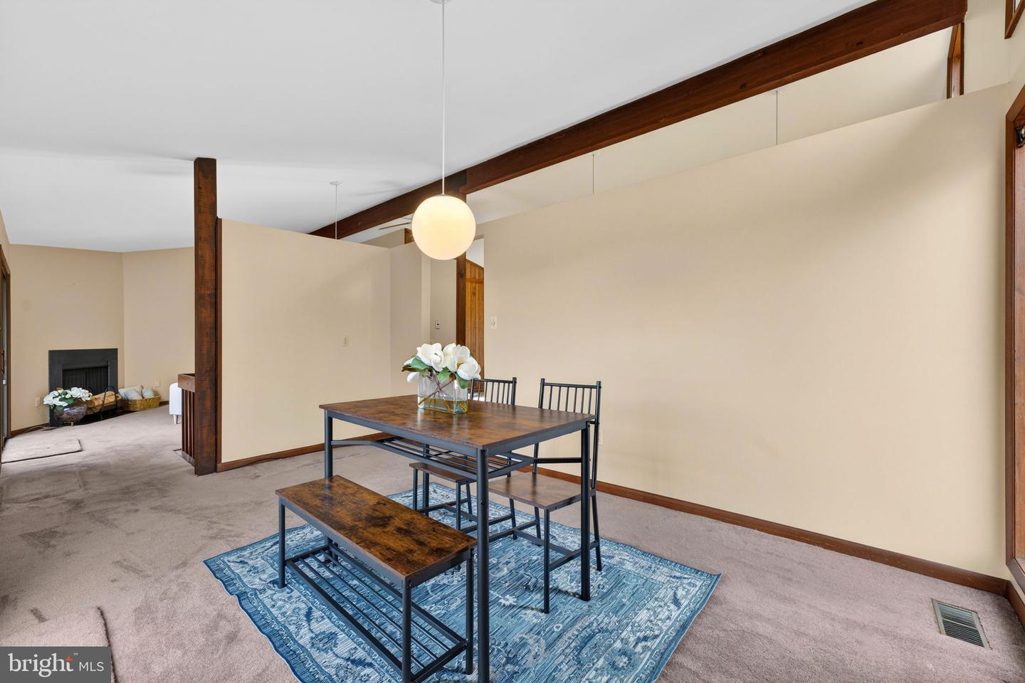 6030 SNOW MOUNTAIN RD, BROAD RUN, Virginia 20137, 4 Bedrooms Bedrooms, ,3 BathroomsBathrooms,Residential,For sale,6030 SNOW MOUNTAIN RD,VAFQ2020172 MLS # VAFQ2020172